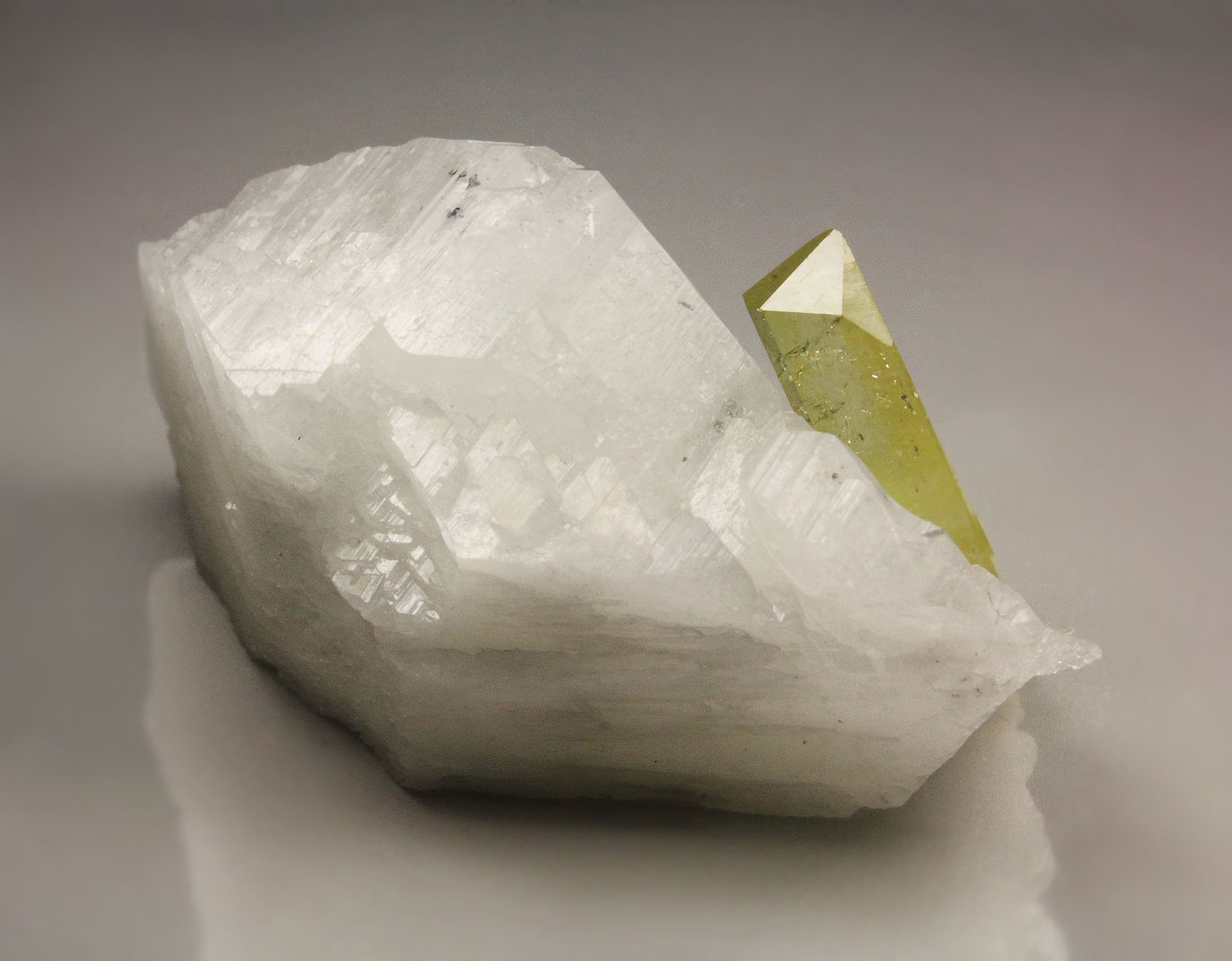 gem BRAZILIANITE, ALBITE