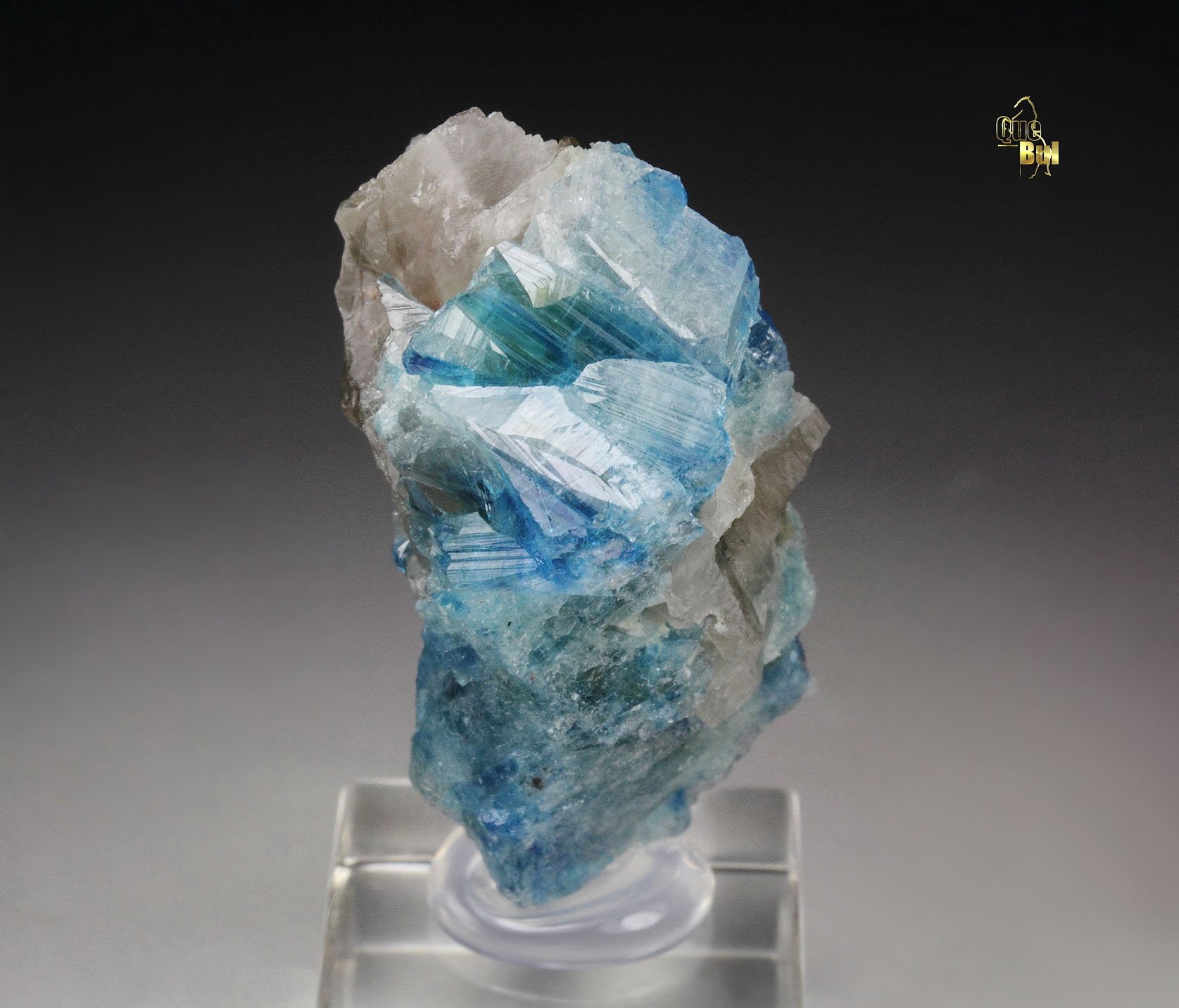 gem EUCLASE, MUSCOVITE