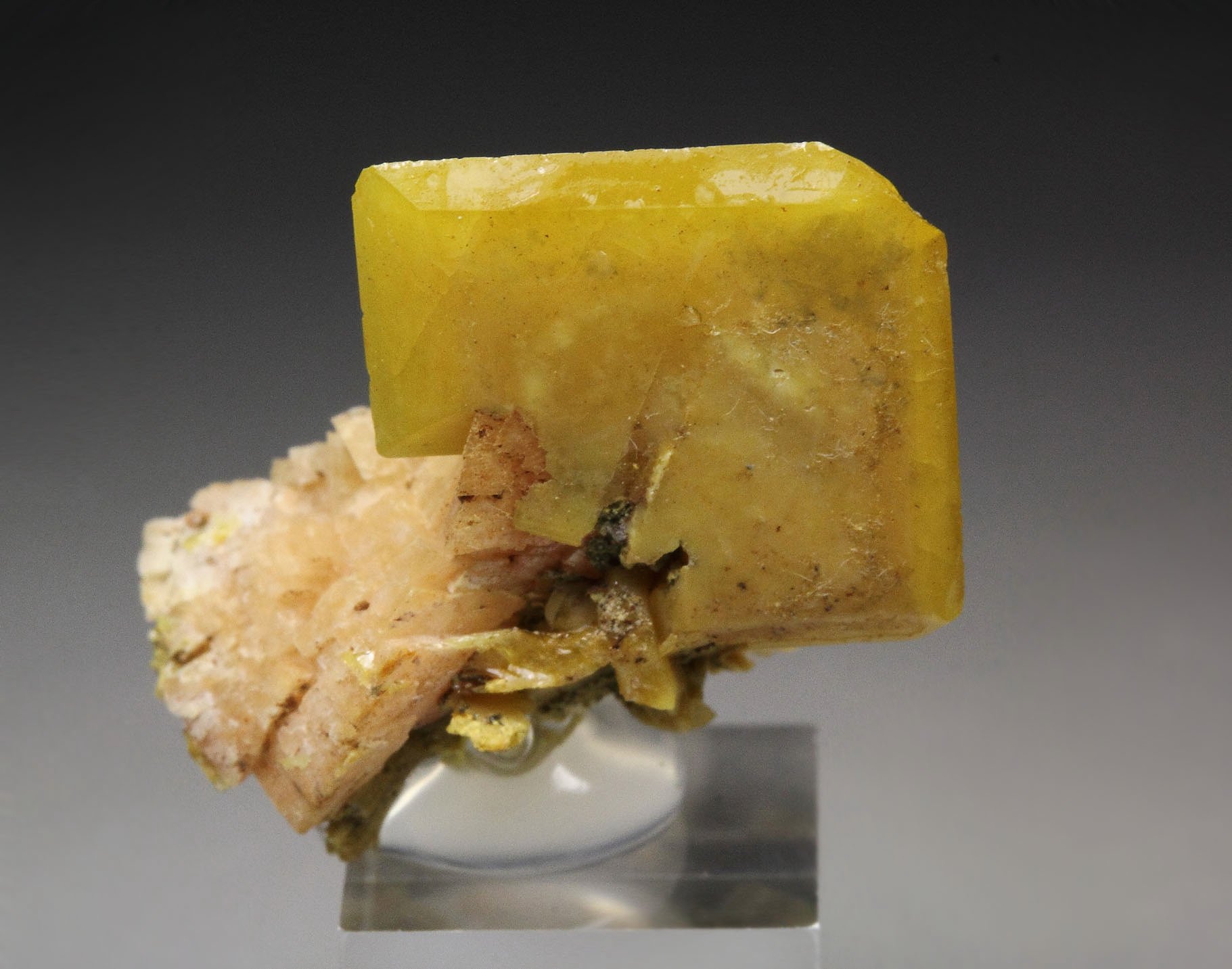 WULFENITE