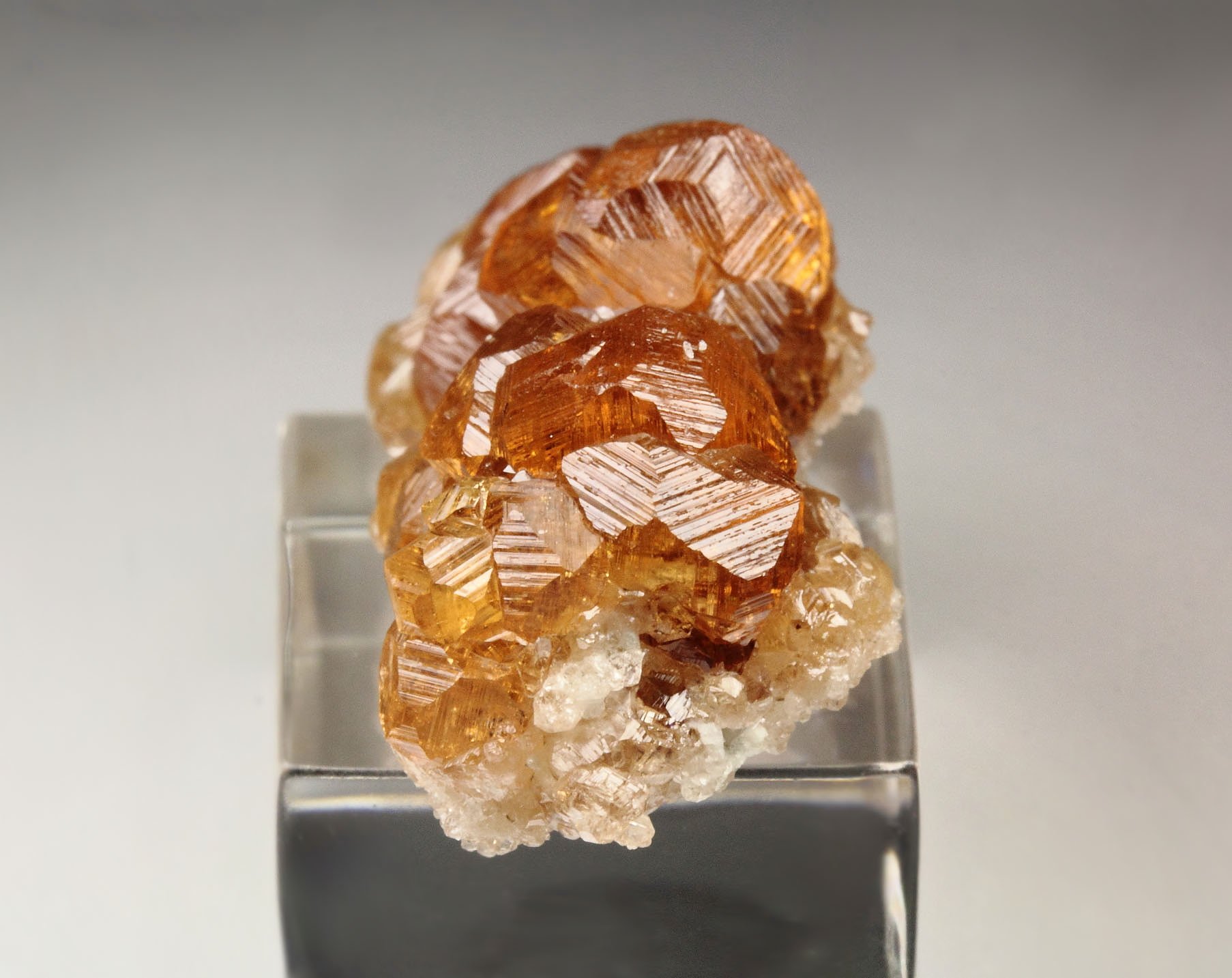 gem GARNET var. GROSSULAR