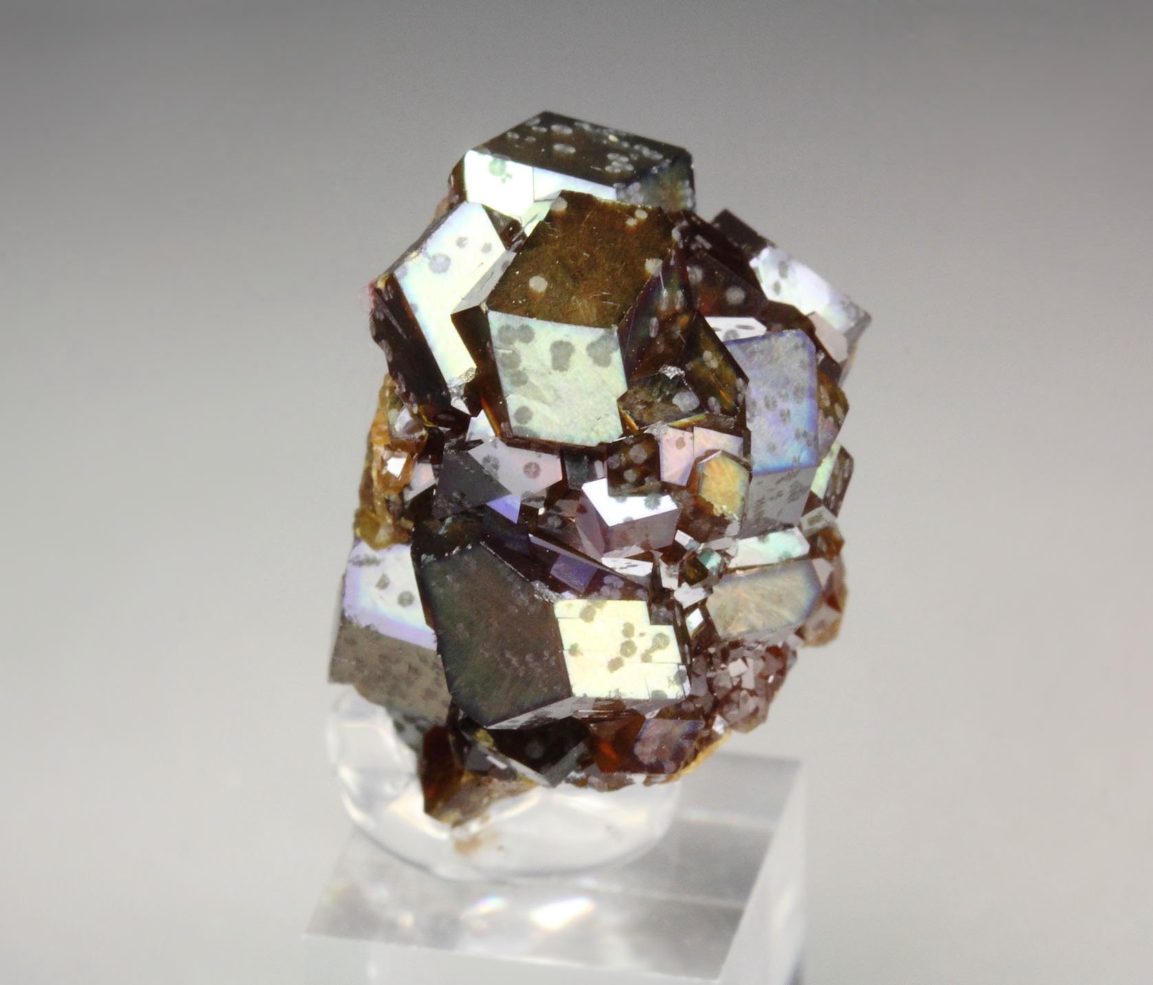 iridescent rainbow GARNET var. ANDRADITE