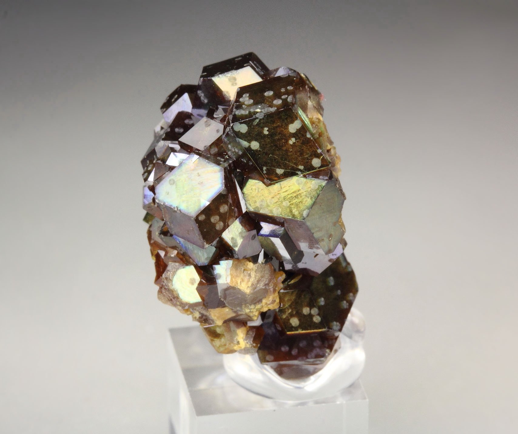 iridescent rainbow GARNET var. ANDRADITE