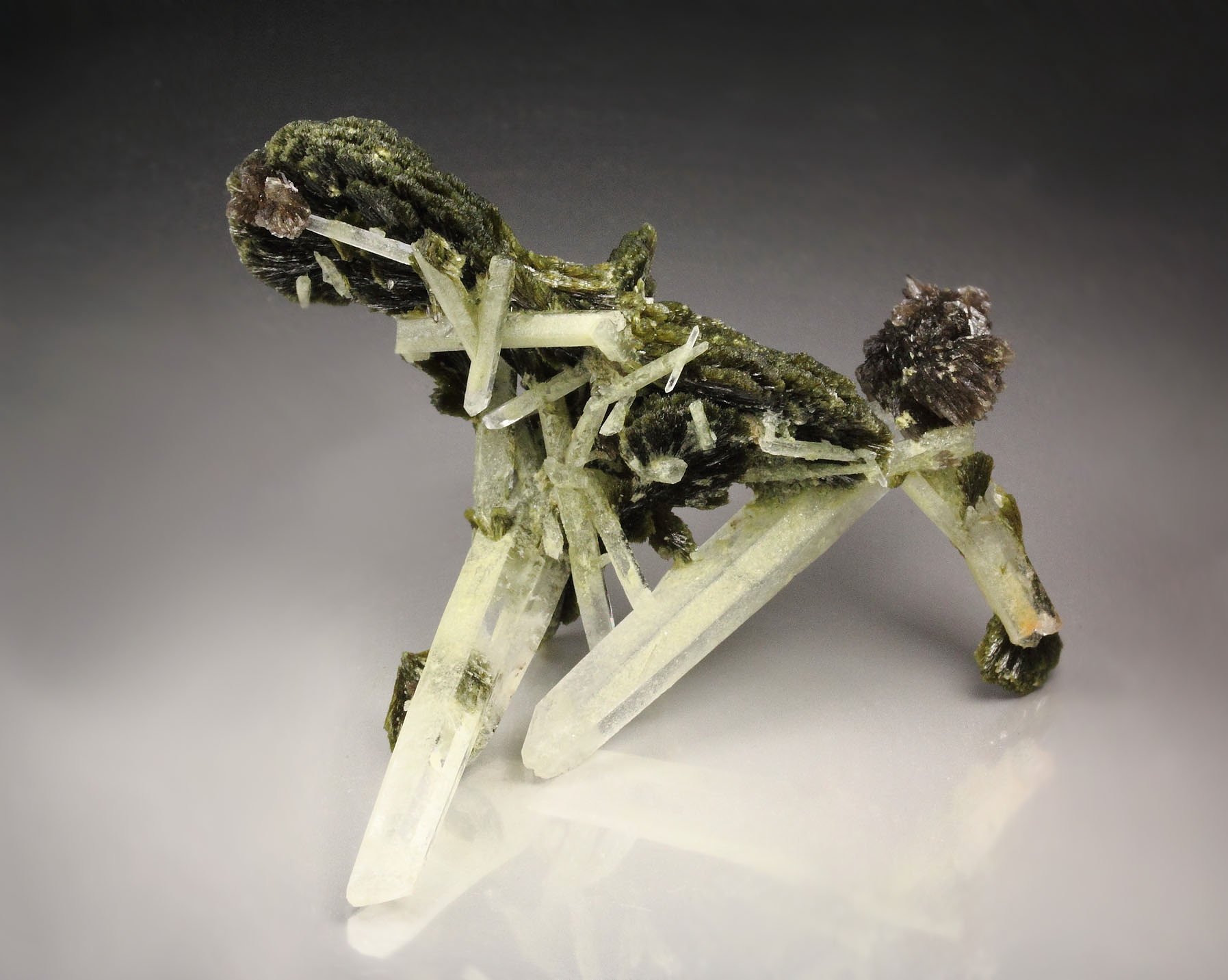 EPIDOTE, AXINITE-Fe, QUARTZ 