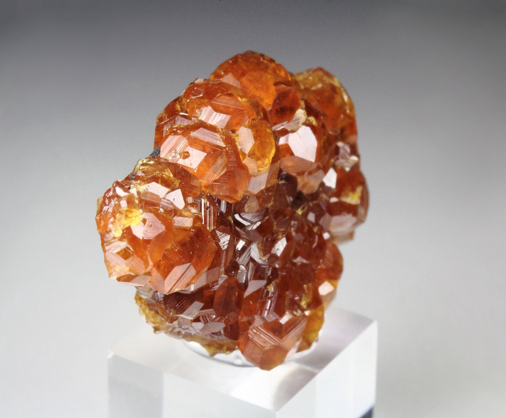 gem GARNET var. SPESSARTINE