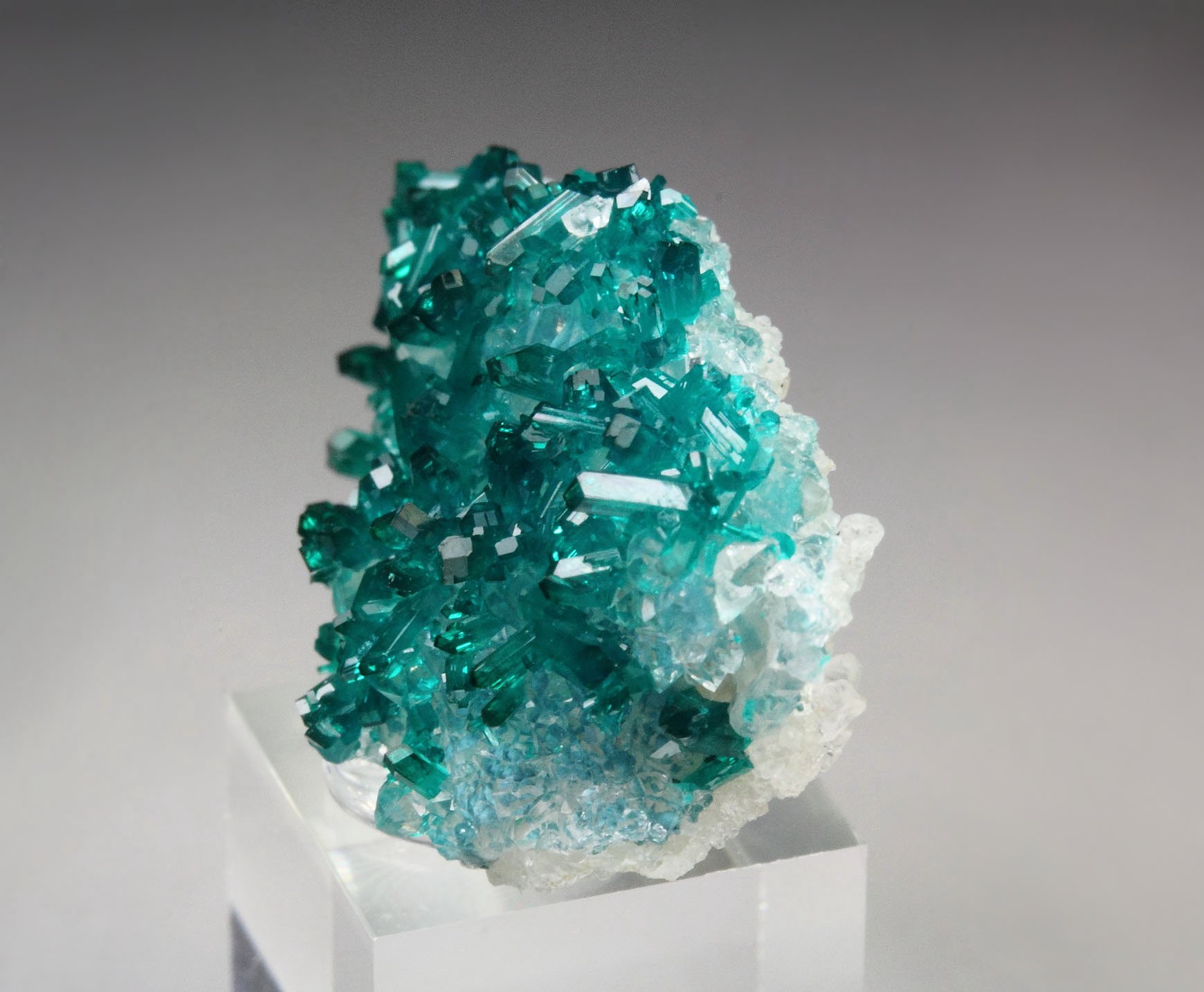 gemmy DIOPTASE, QUARTZ, SHATTUCKITE