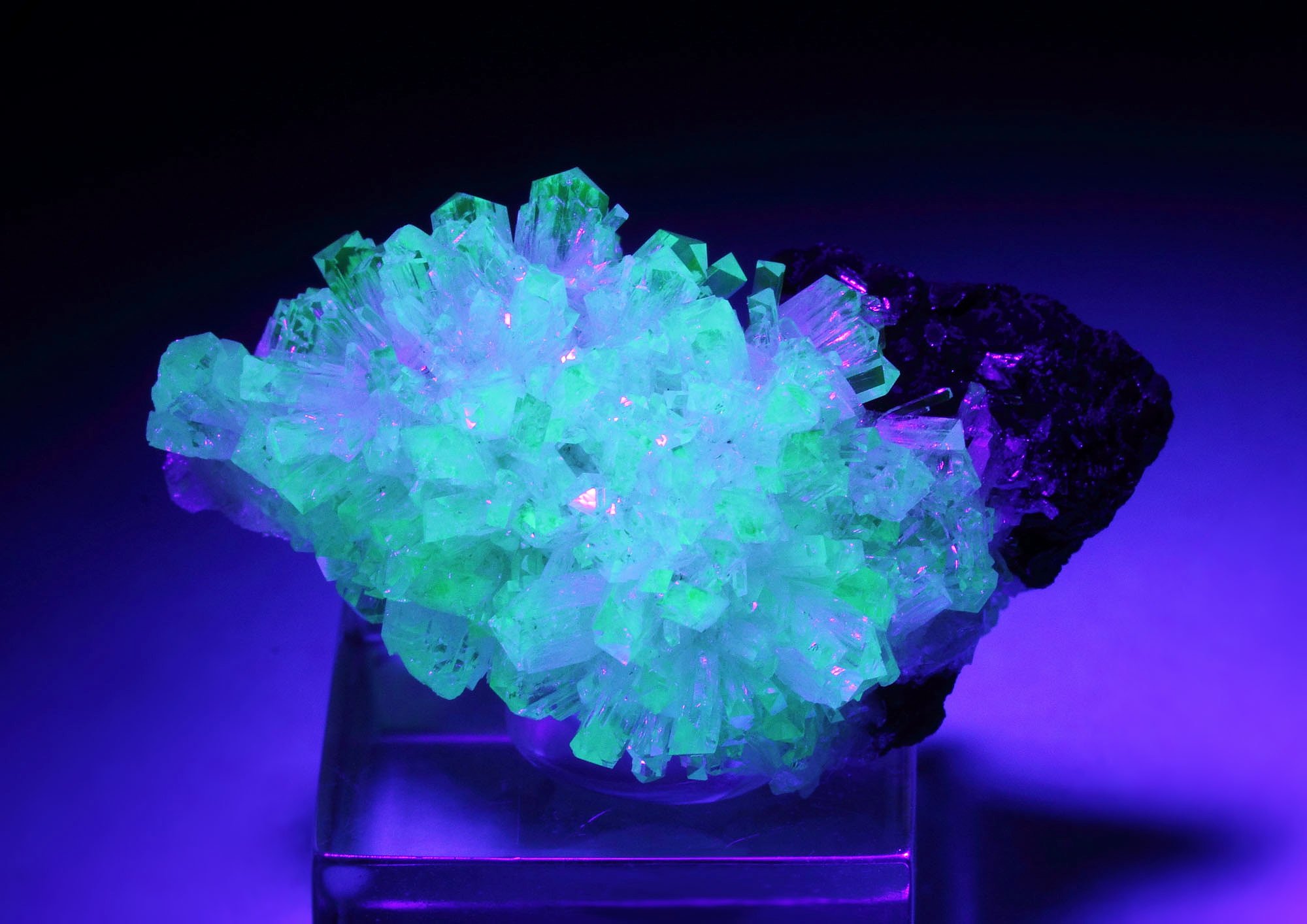 gem ADAMITE