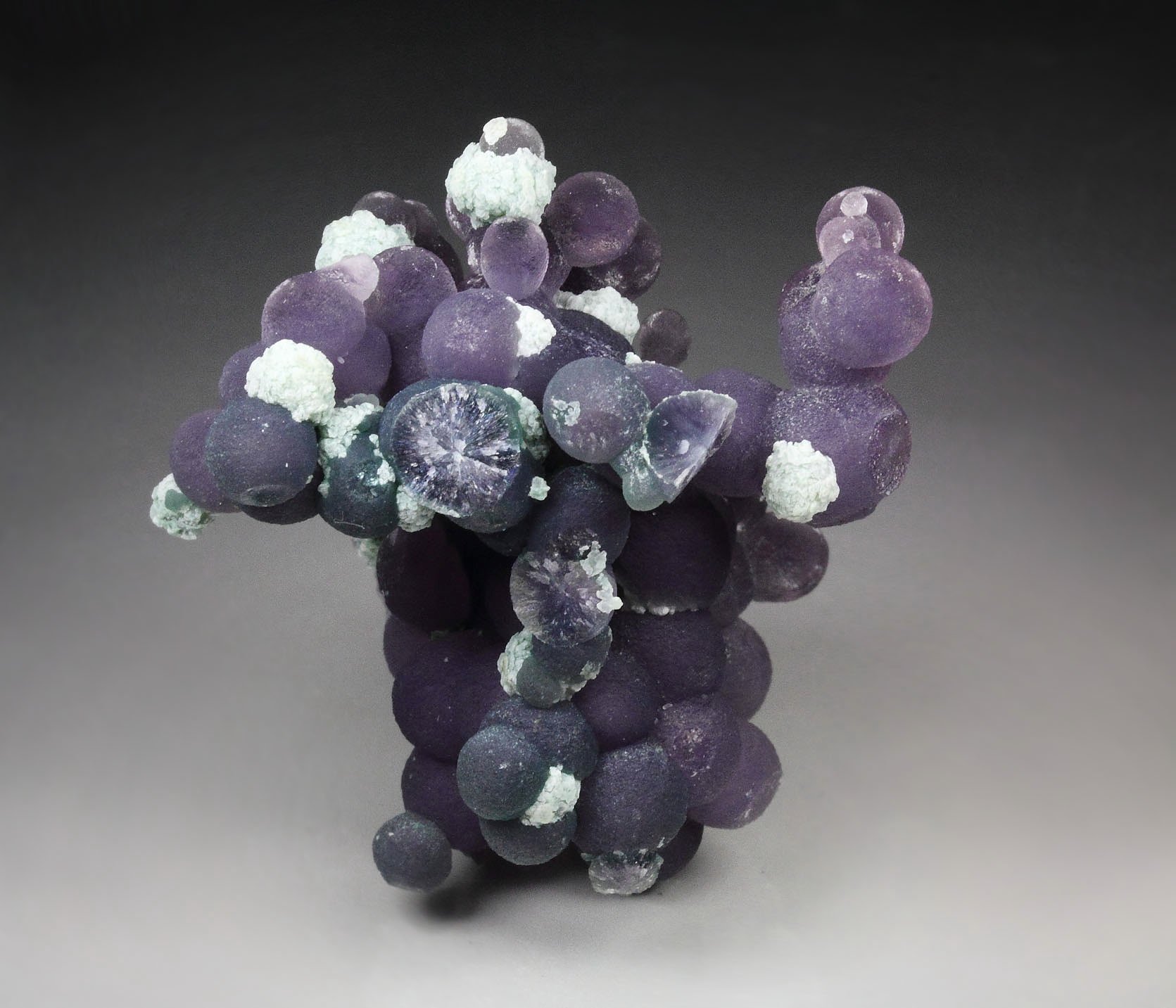 QUARTZ var. AMETHYST - grape agate