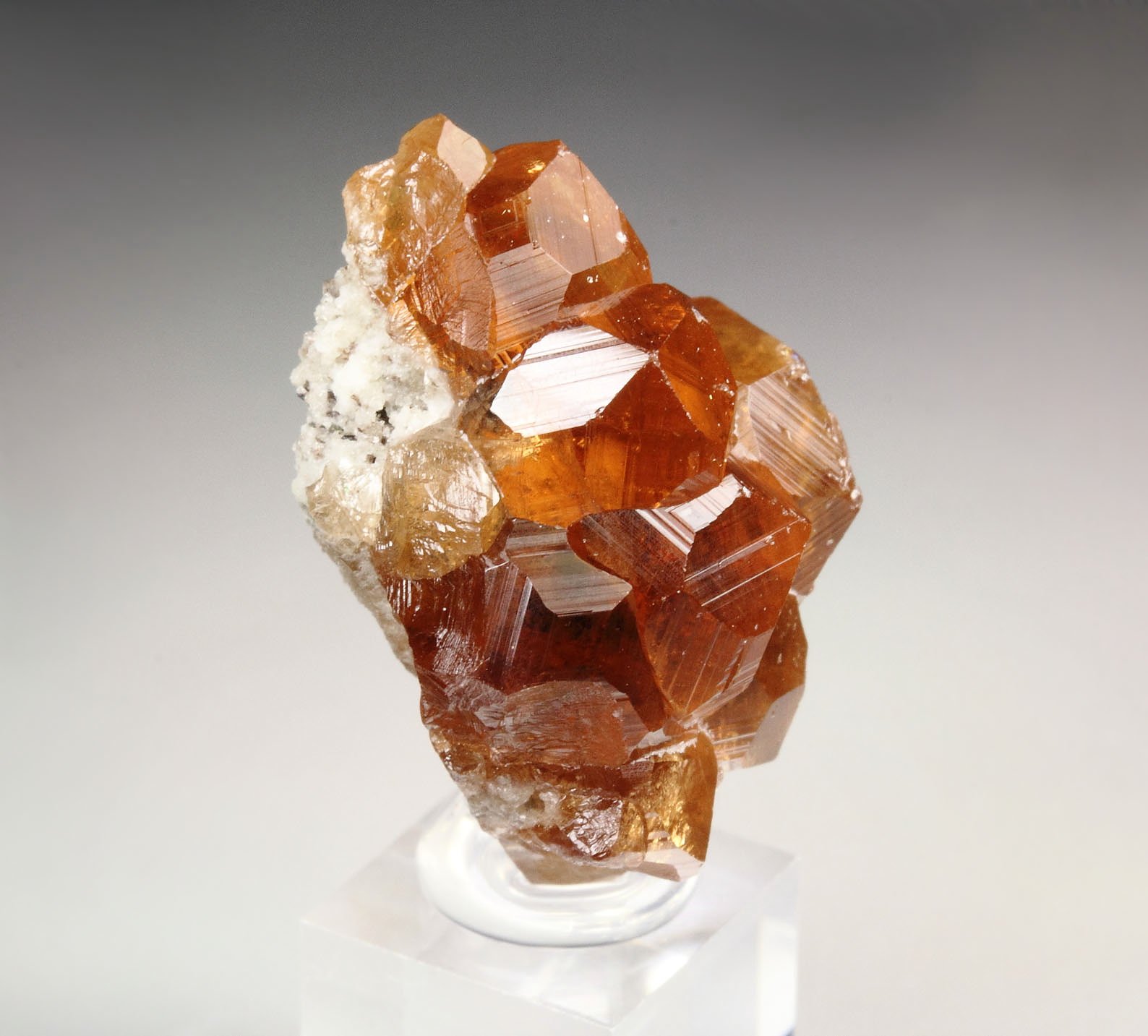 gem GARNET var. GROSSULAR