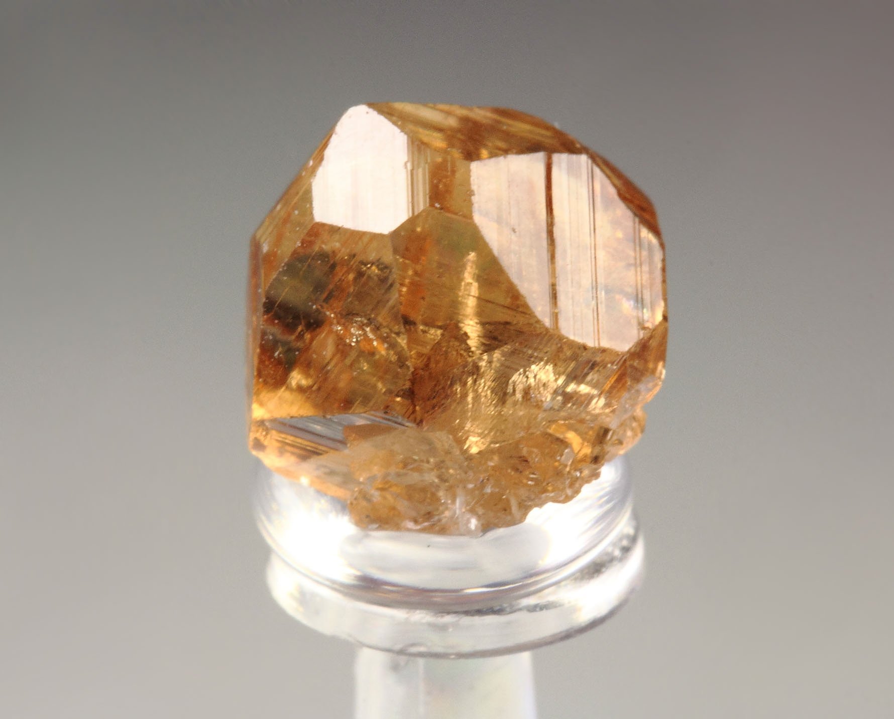 gem GARNET var. GROSSULAR