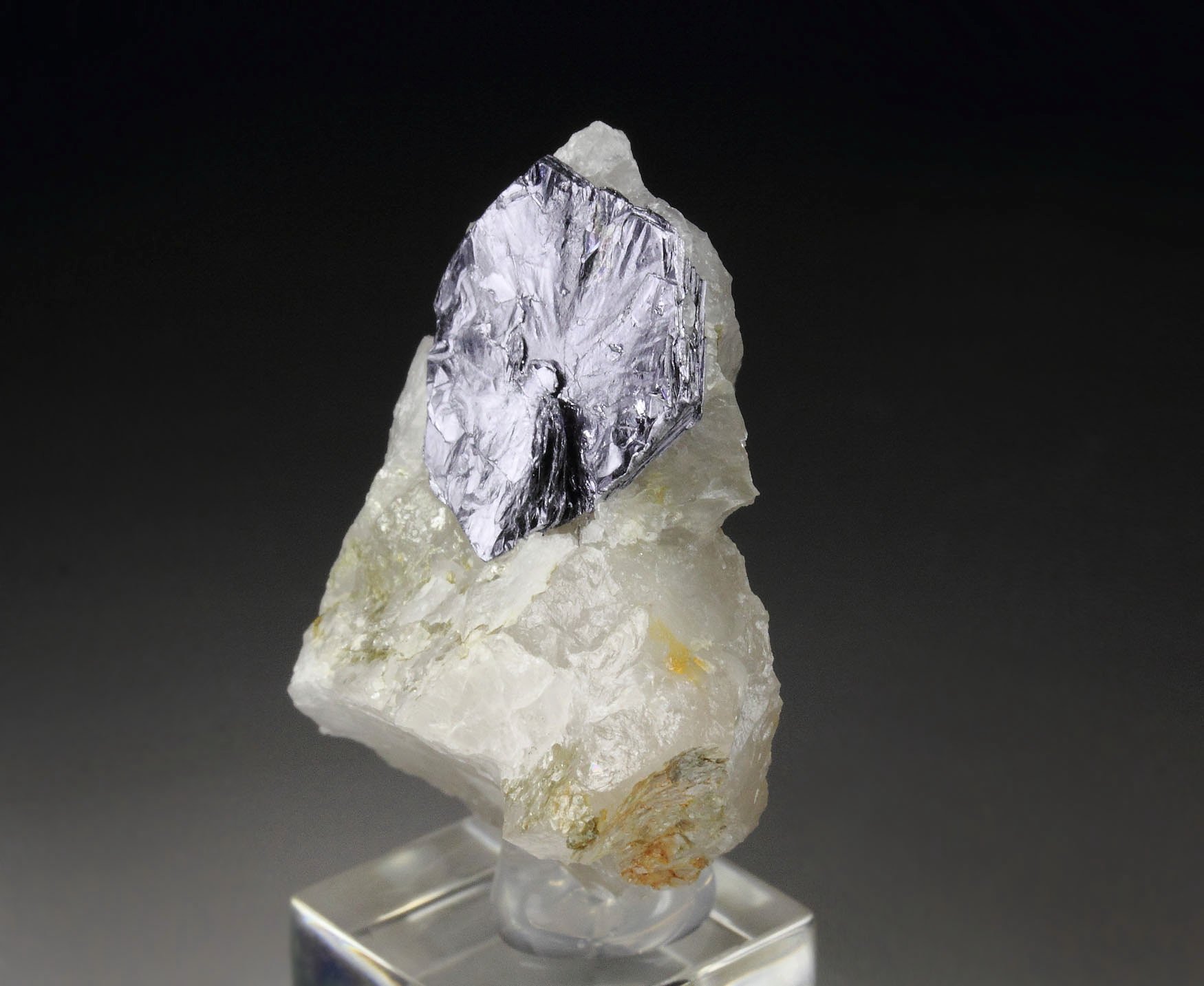 MOLYBDENITE