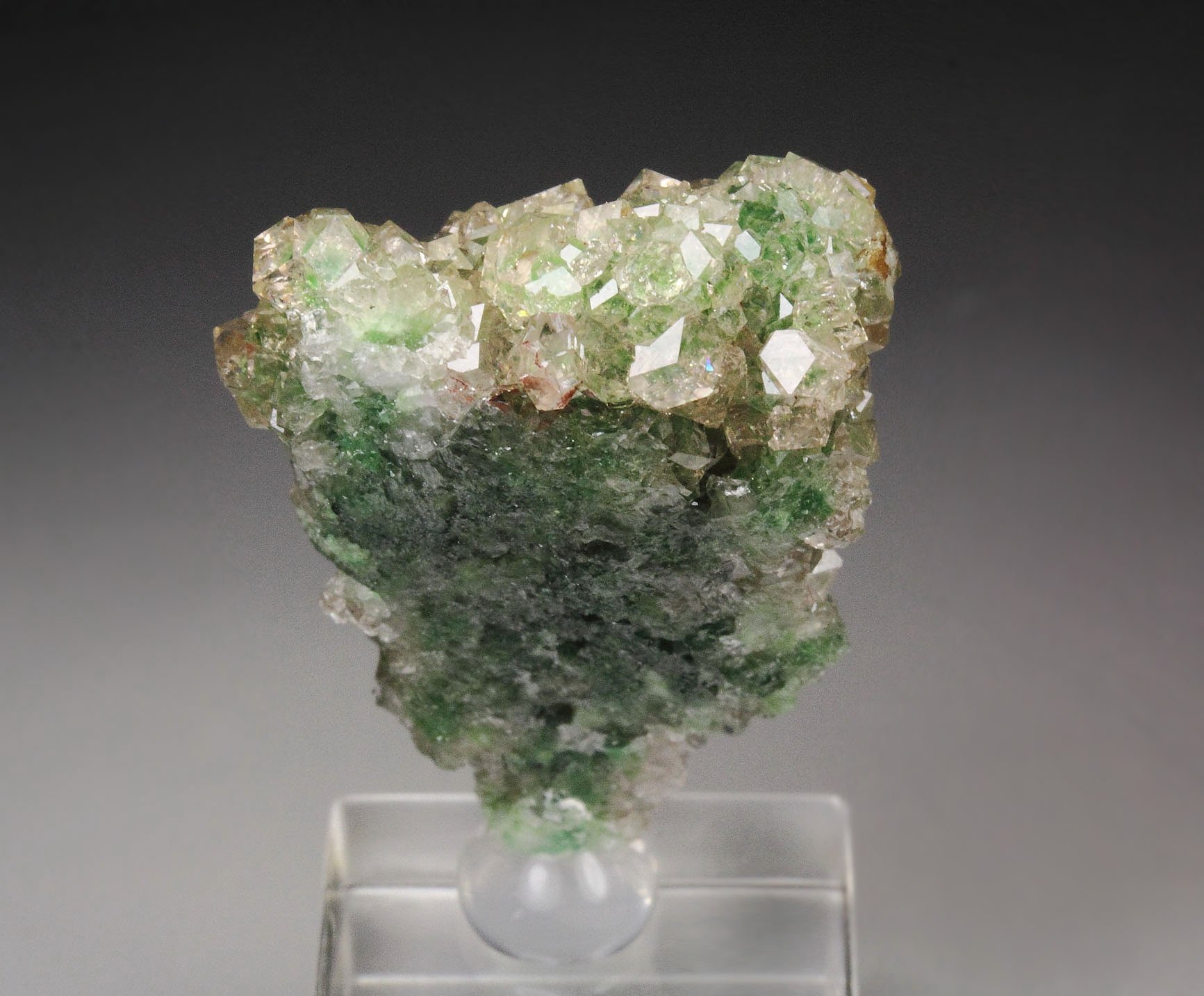 gem GARNET var. GROSSULAR with GREEN CHROMIAN PHANTOMS