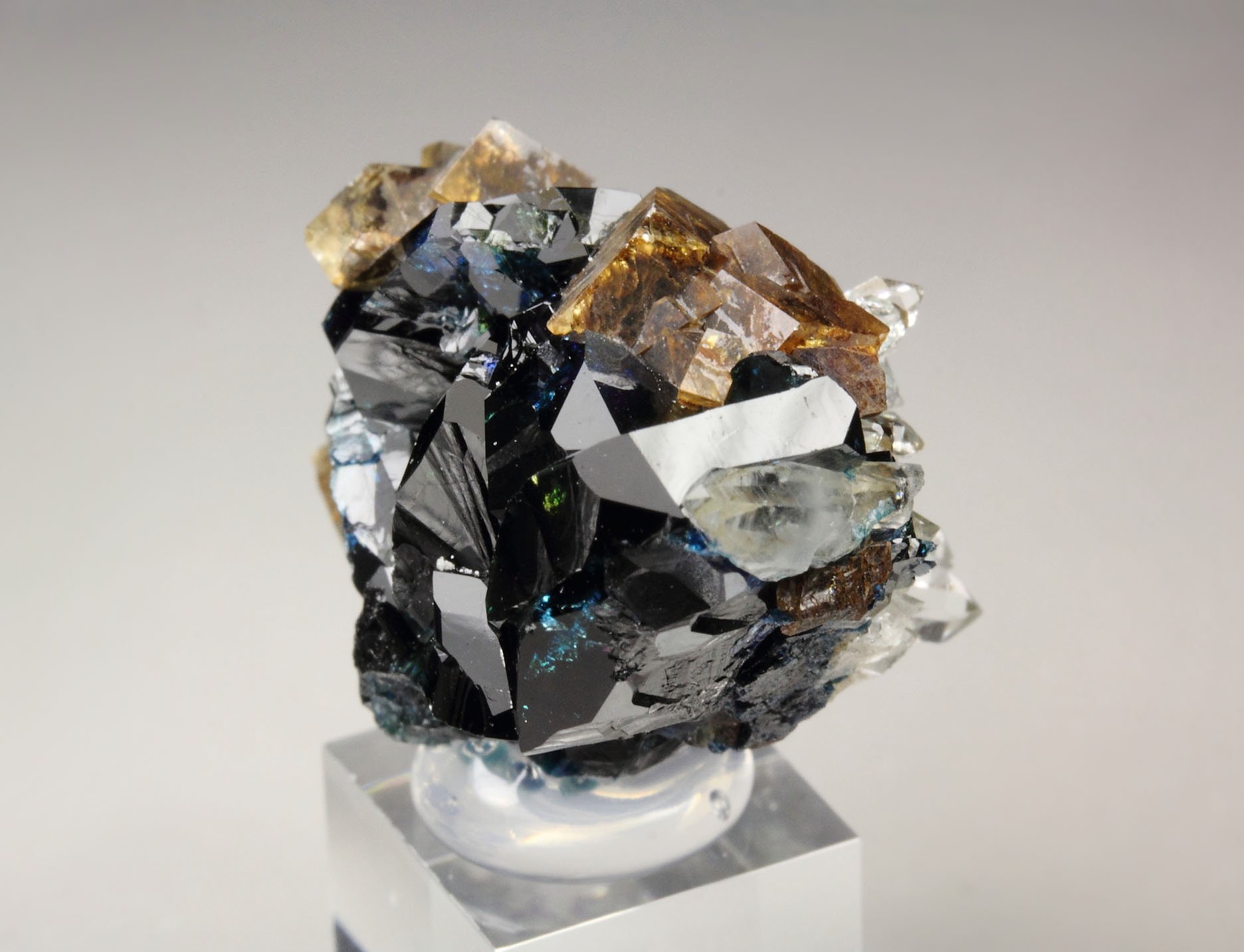 gemmy LAZULITE, SIDERITE, QUARTZ 