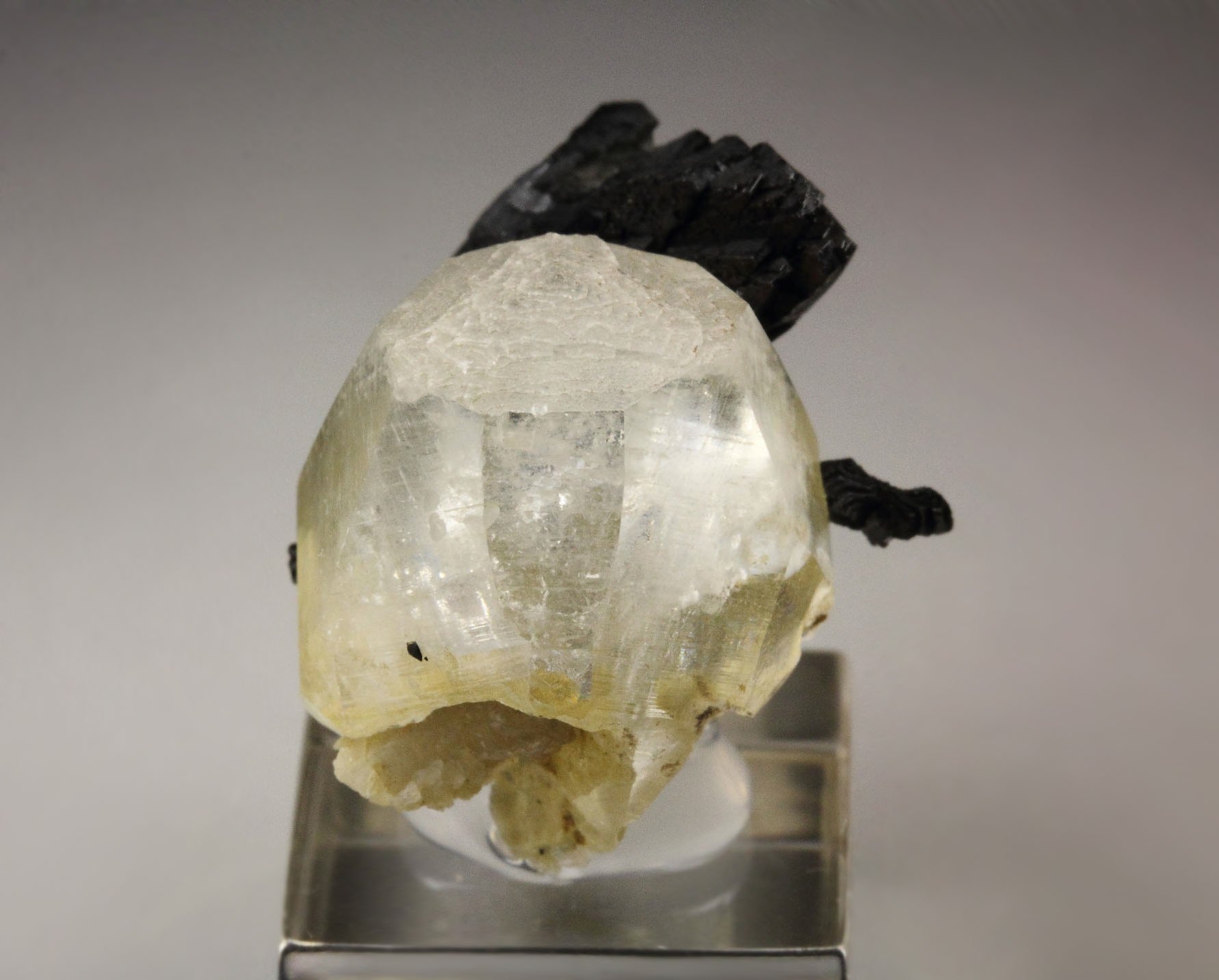 BABINGTONITE, CALCITE
