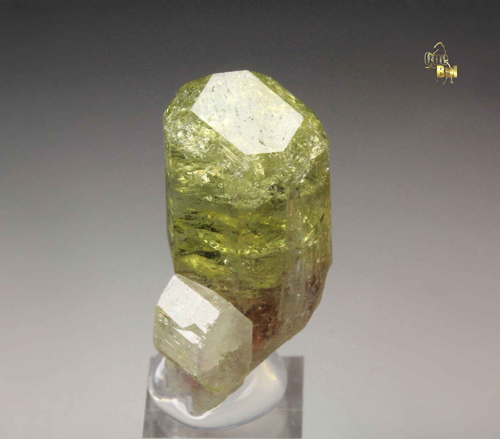 gem VESUVIANITE