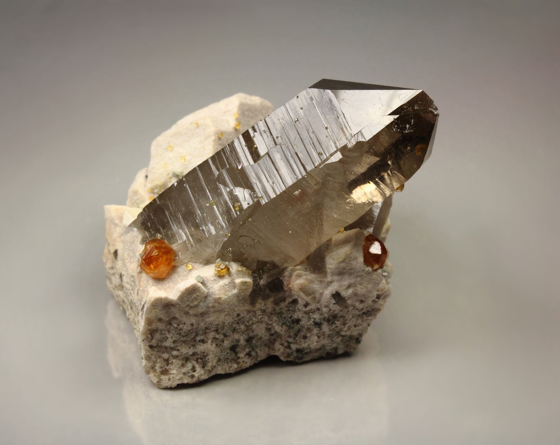 QUARTZ var. SMOKY, gem GARNET var. SPESSARTINE, MICROCLINE