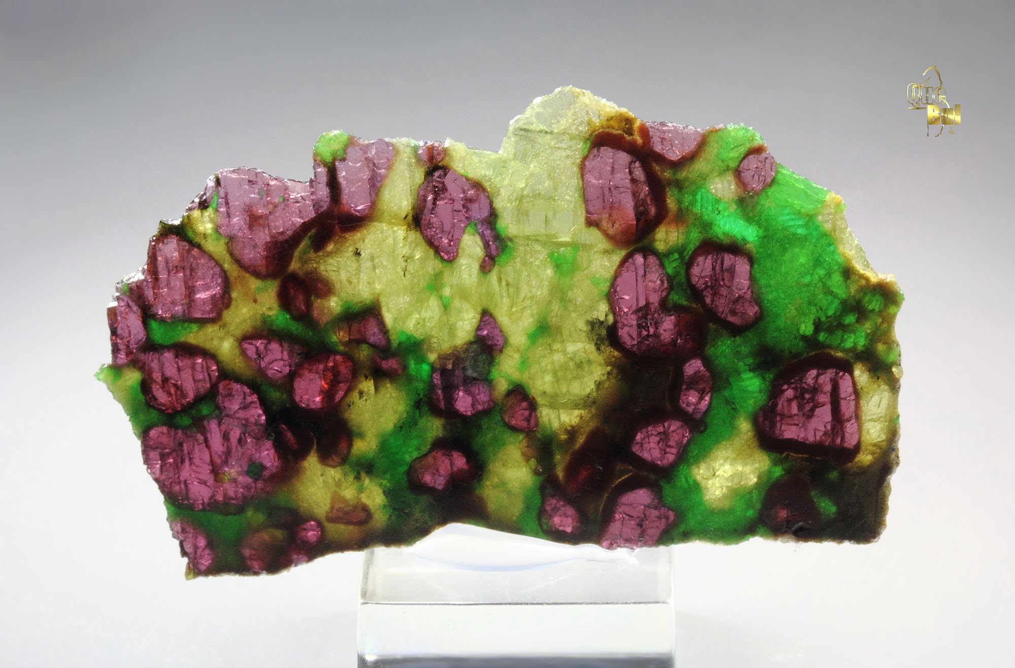 GARNET var. PYROPE, DIOPSIDE var. CHROMIUM-BEARING DIOPSIDE, ENSTATITE