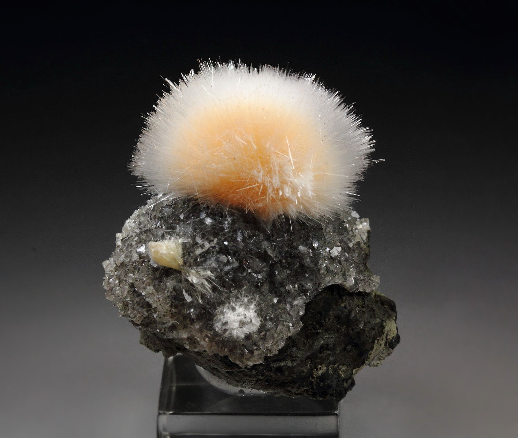 THOMSONITE, MESOLITE