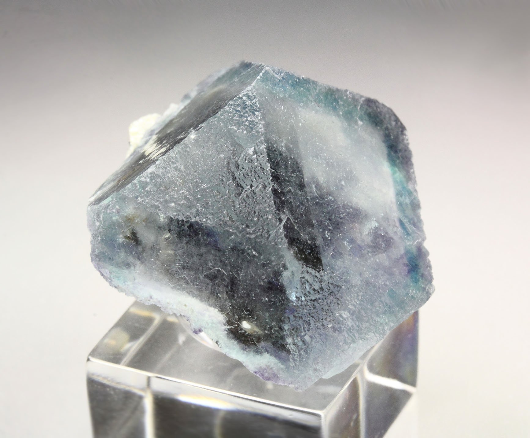 FLUORITE with PHANTOM