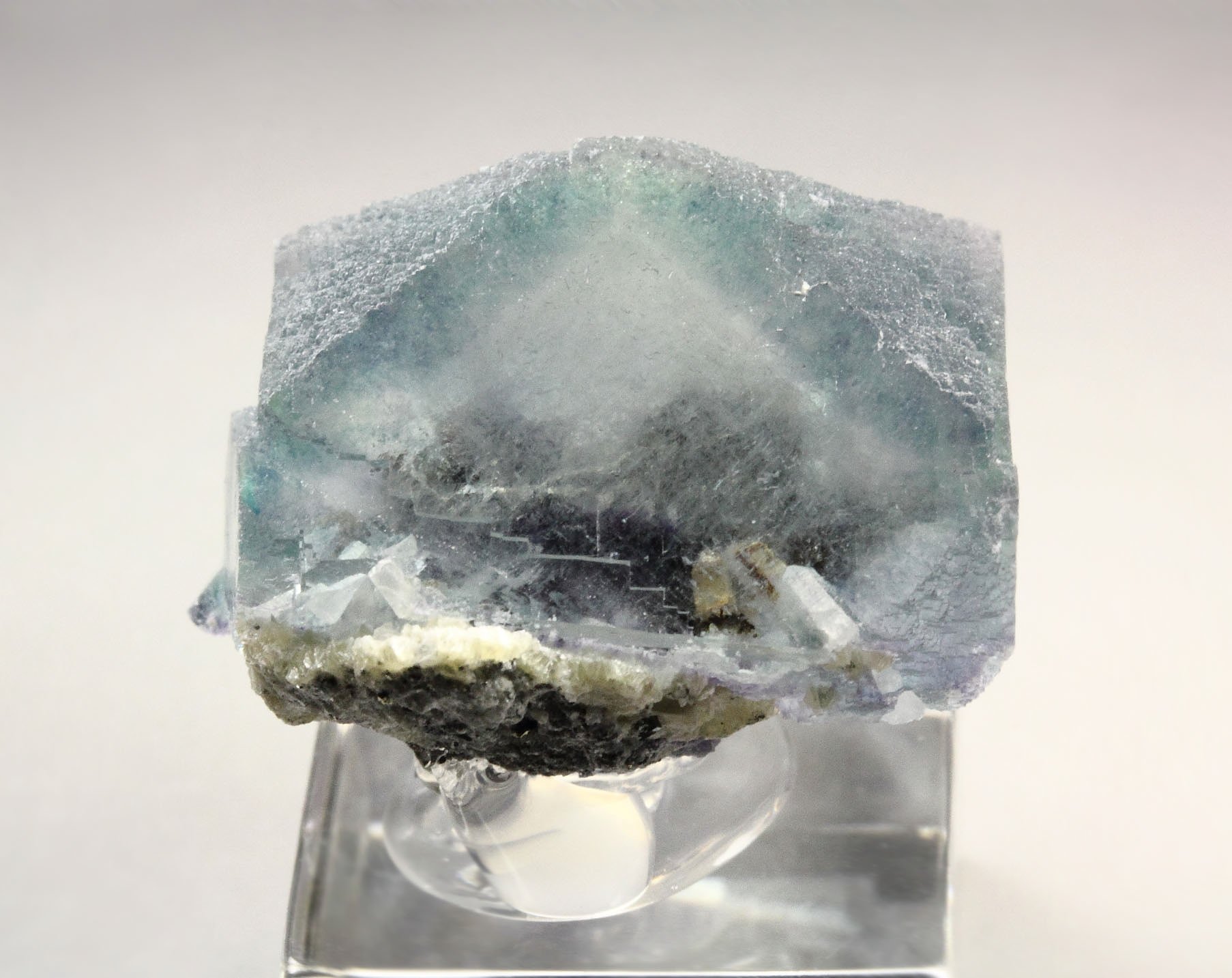 FLUORITE with PHANTOM