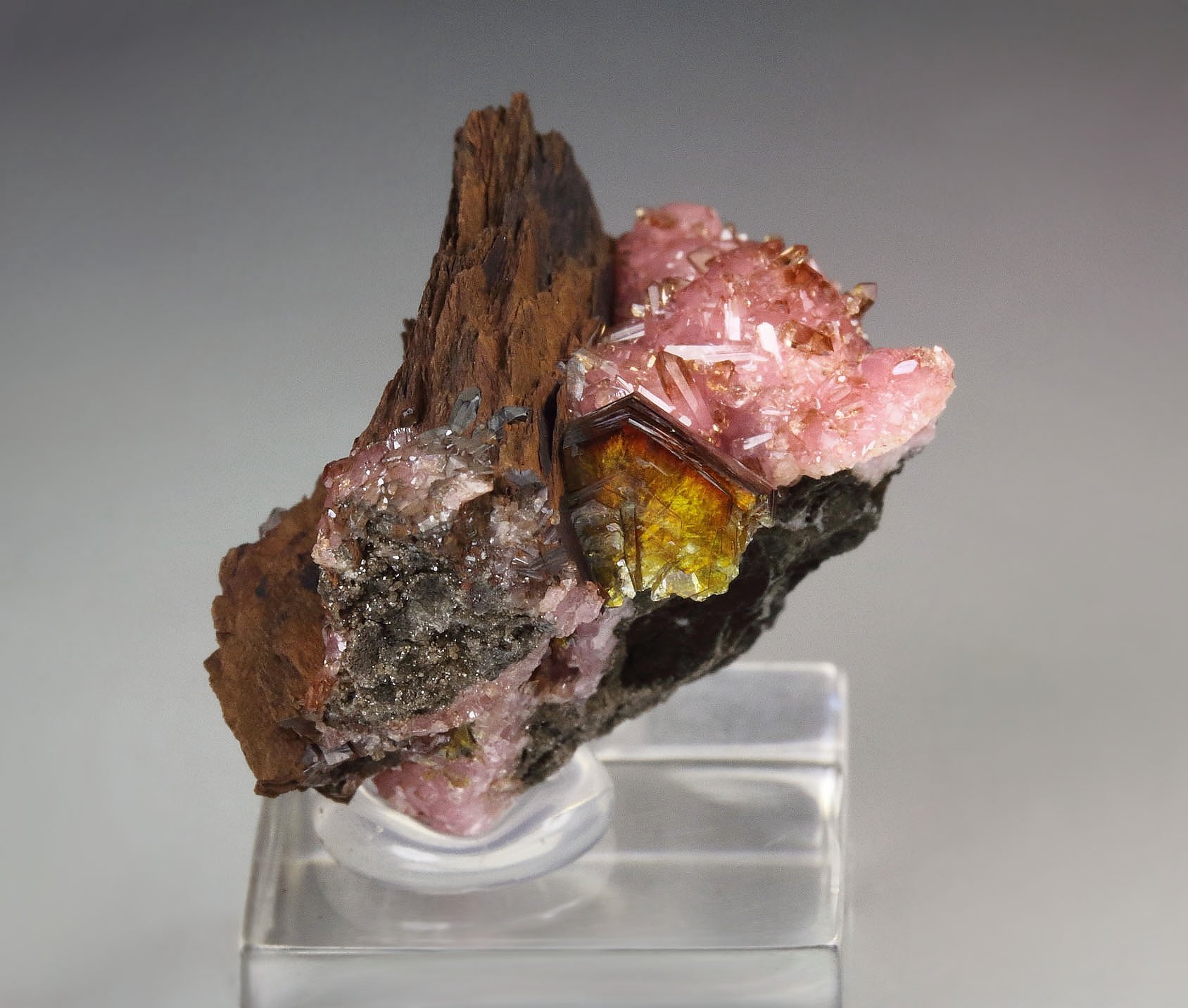 SHIGAITE, RHODOCHROSITE