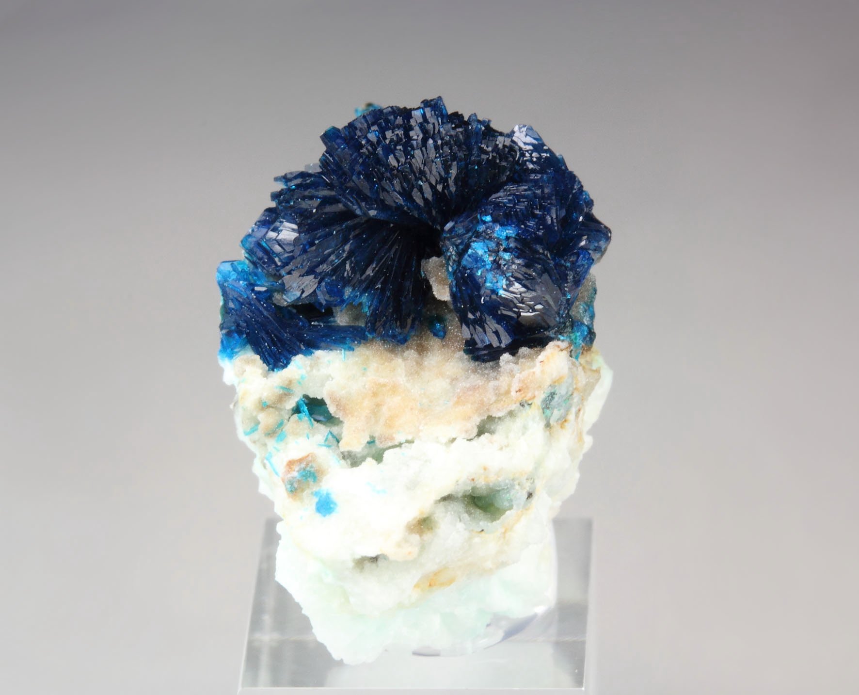VESZELYITE