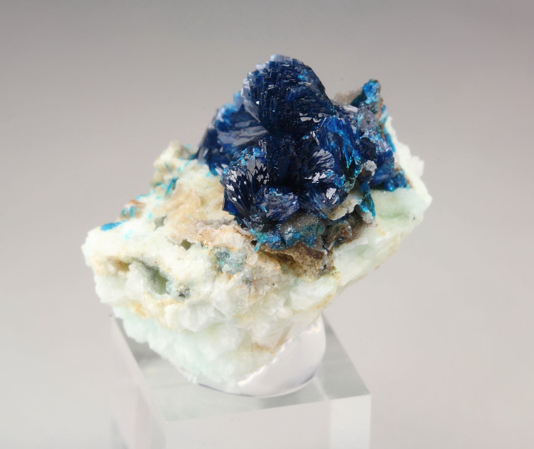 VESZELYITE