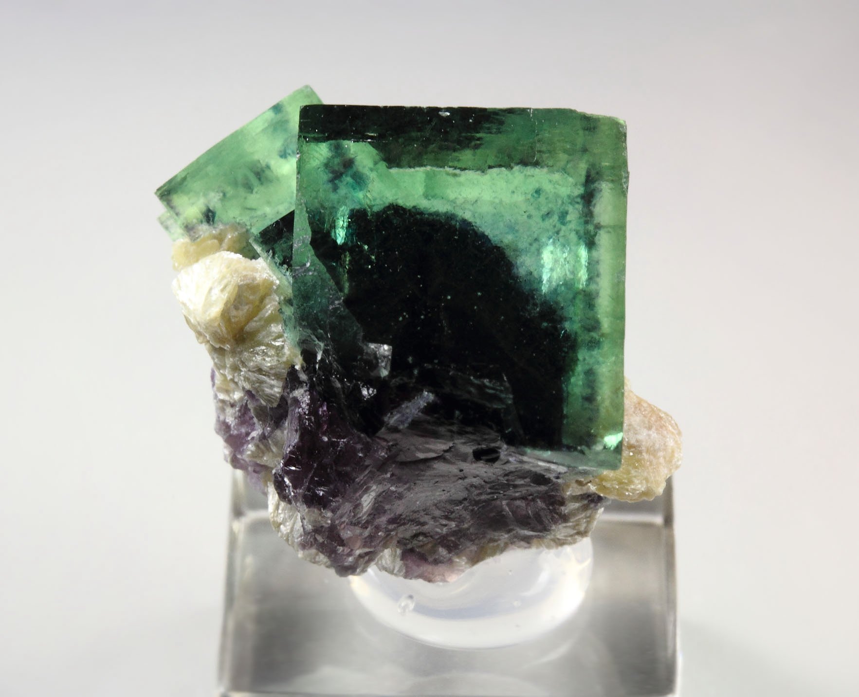 FLUORITE with PHANTOMS