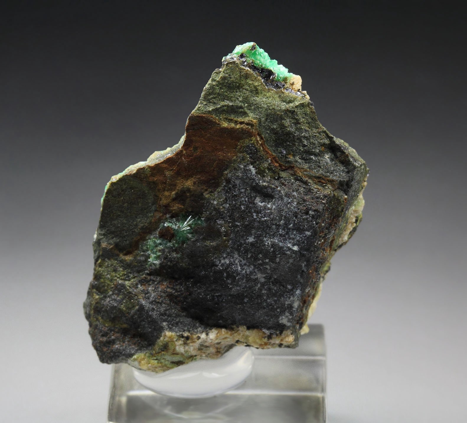 ANNABERGITE, FLUORITE