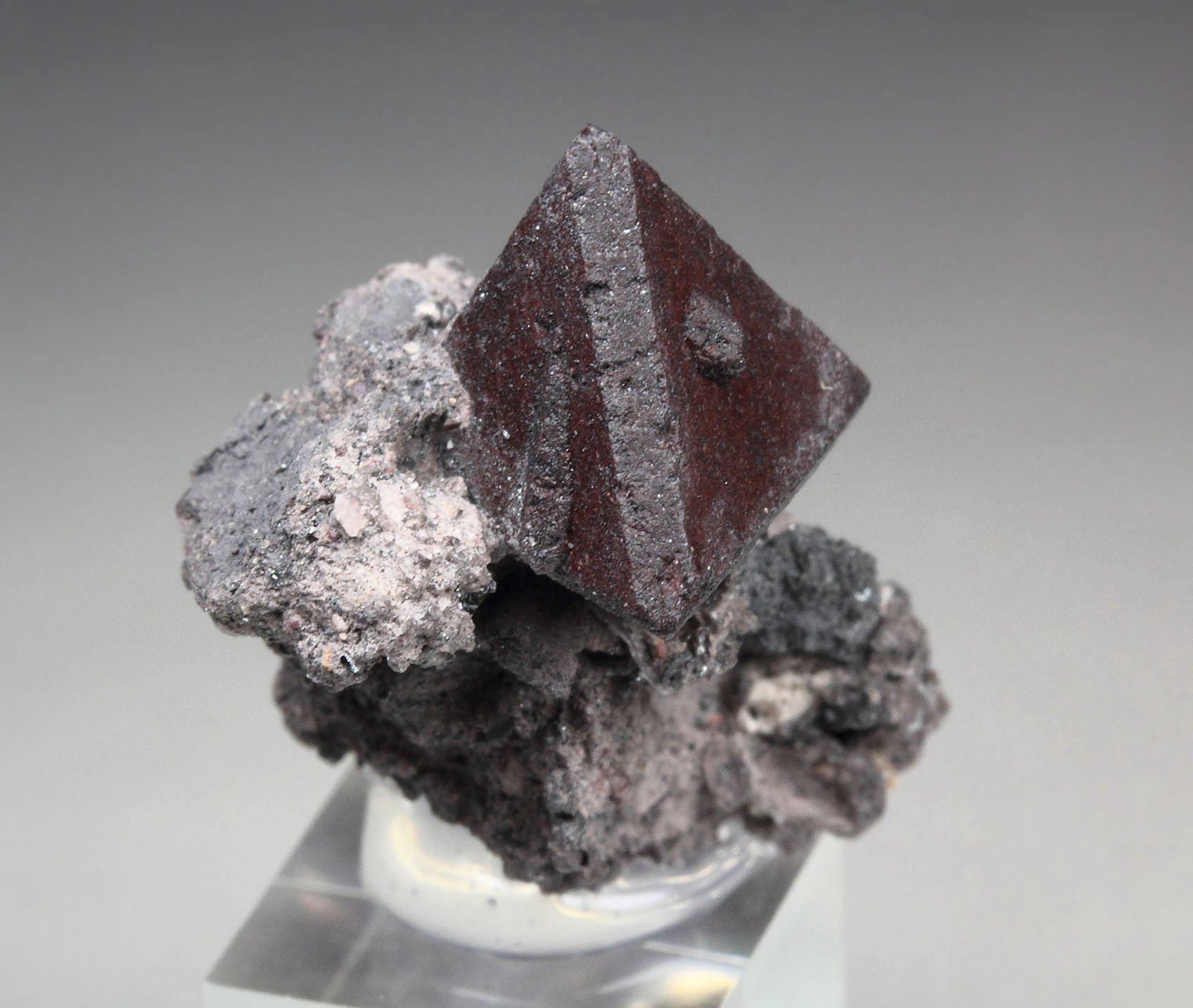 ZUNYITE