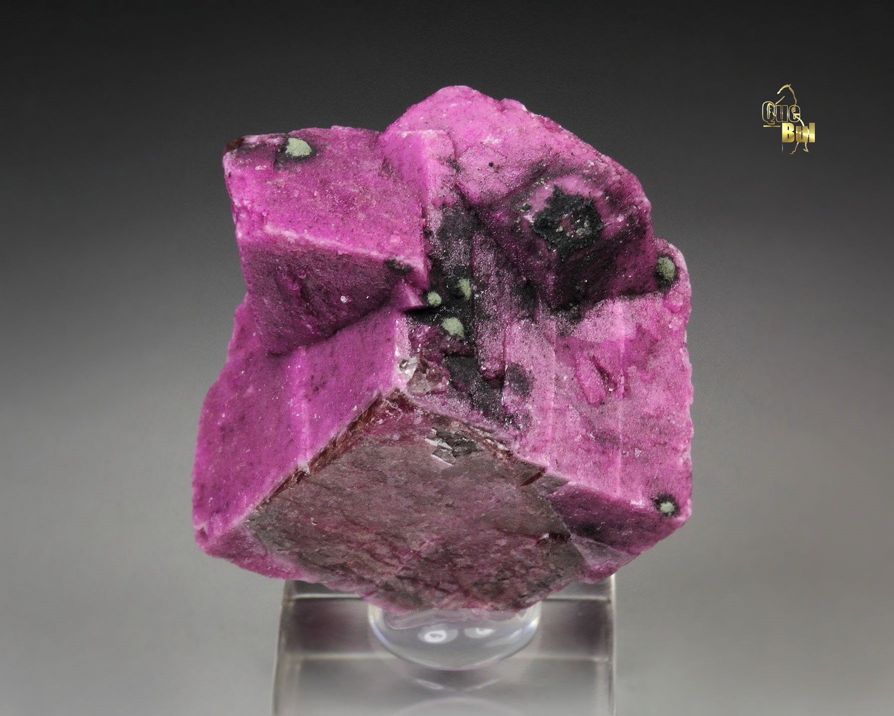 DOLOMITE var. COBALTOAN DOLOMITE, KOLWEZITE, CALCITE, HETEROGENITE
