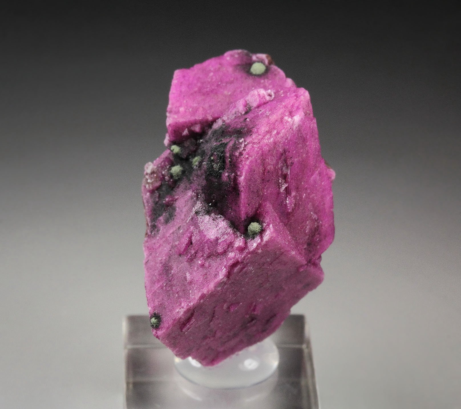 DOLOMITE var. COBALTOAN DOLOMITE, KOLWEZITE, CALCITE, HETEROGENITE