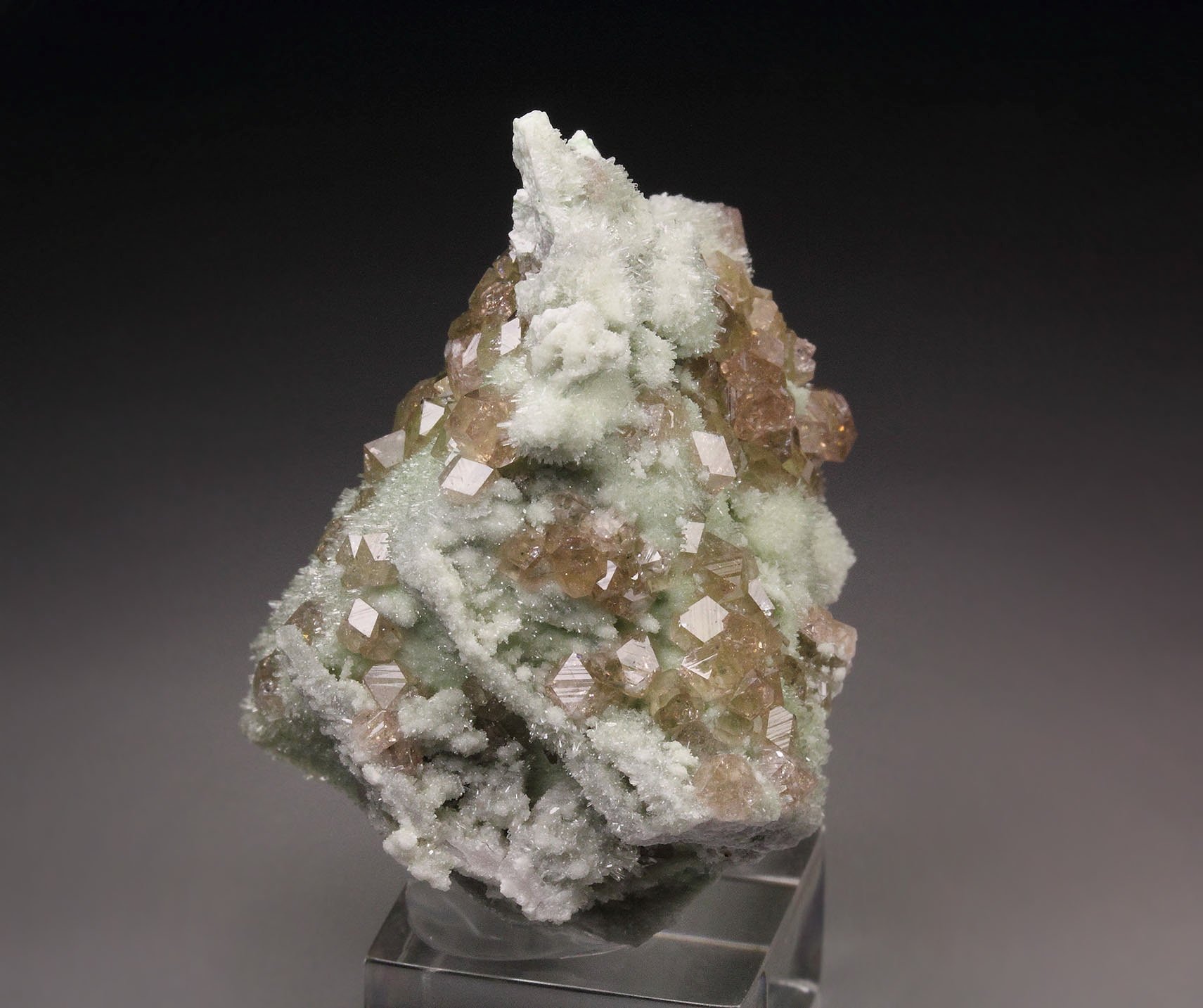 gem pink GARNET var. GROSSULAR, DIOPSIDE