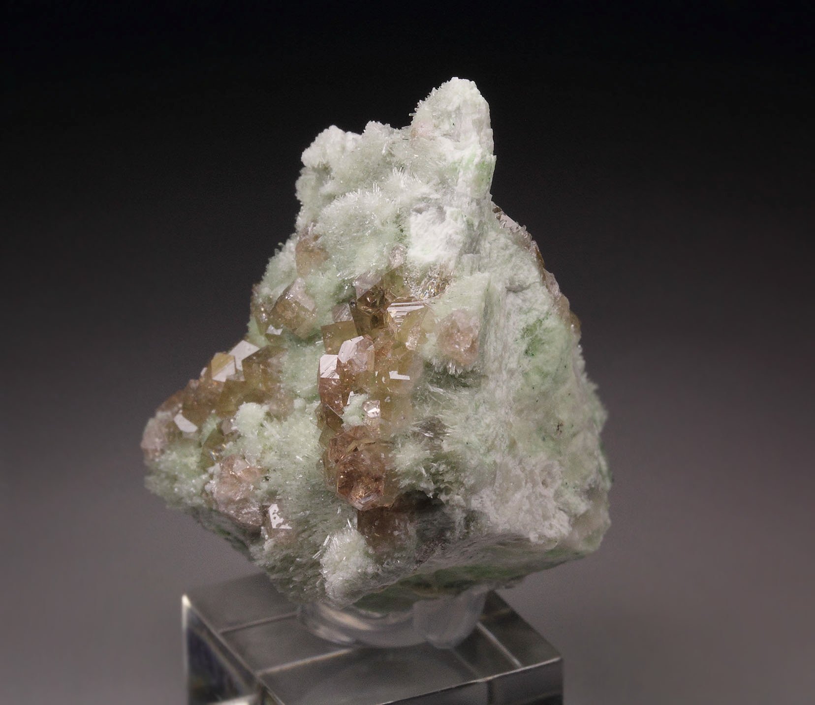 gem pink GARNET var. GROSSULAR, DIOPSIDE