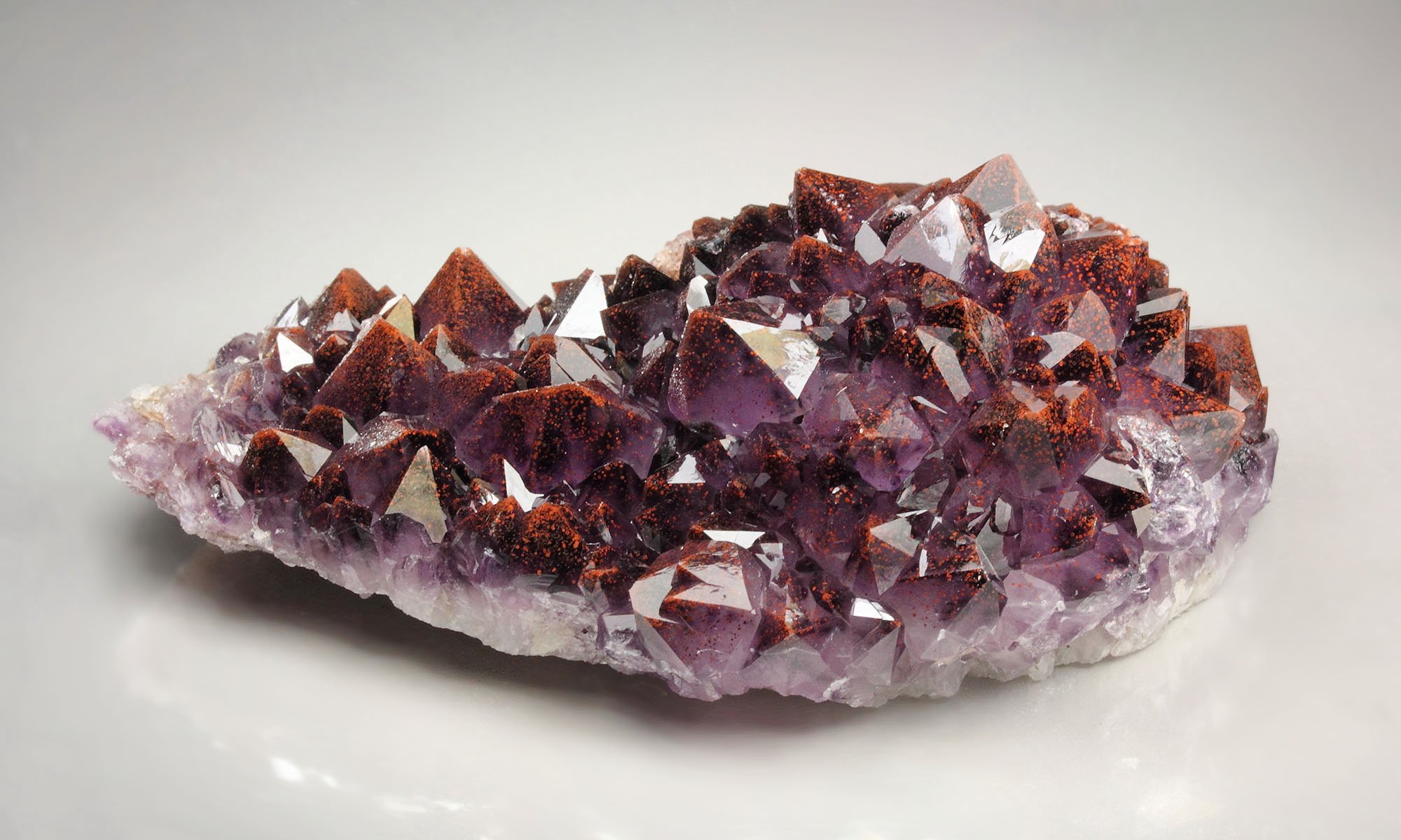 QUARTZ var. AMETHYST with HEMATITE inclusions