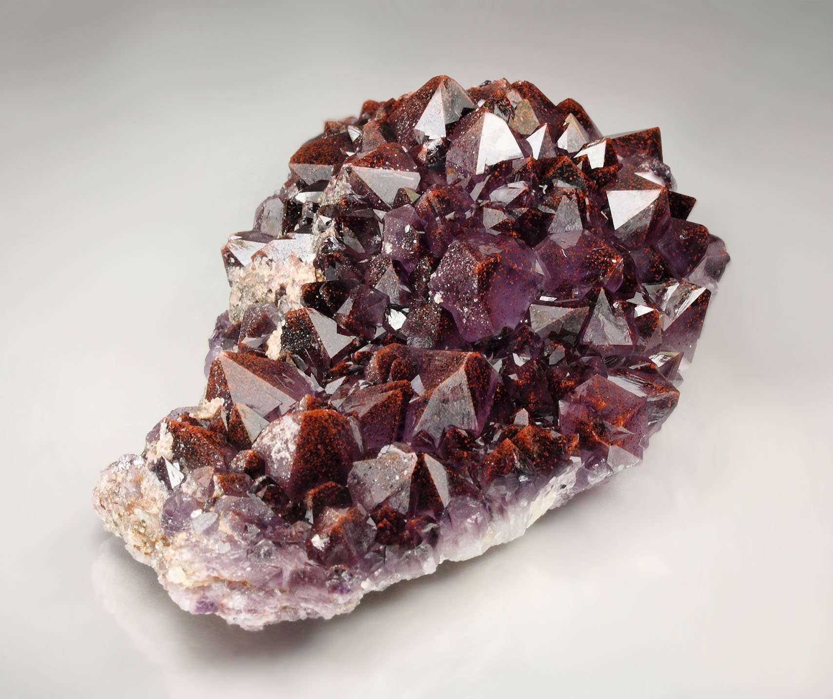 QUARTZ var. AMETHYST with HEMATITE inclusions