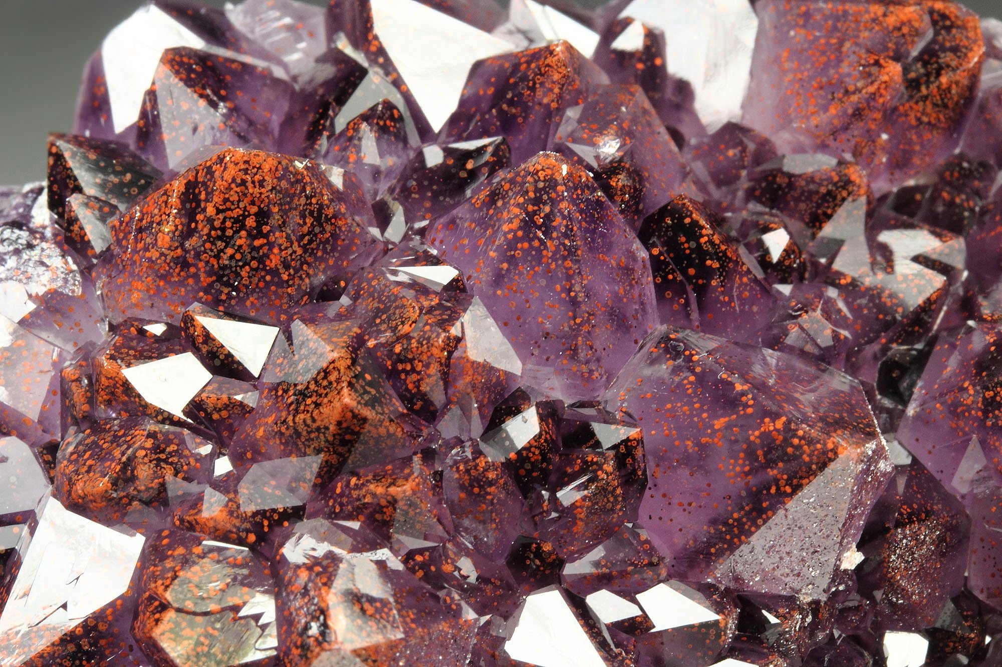 QUARTZ var. AMETHYST with HEMATITE inclusions