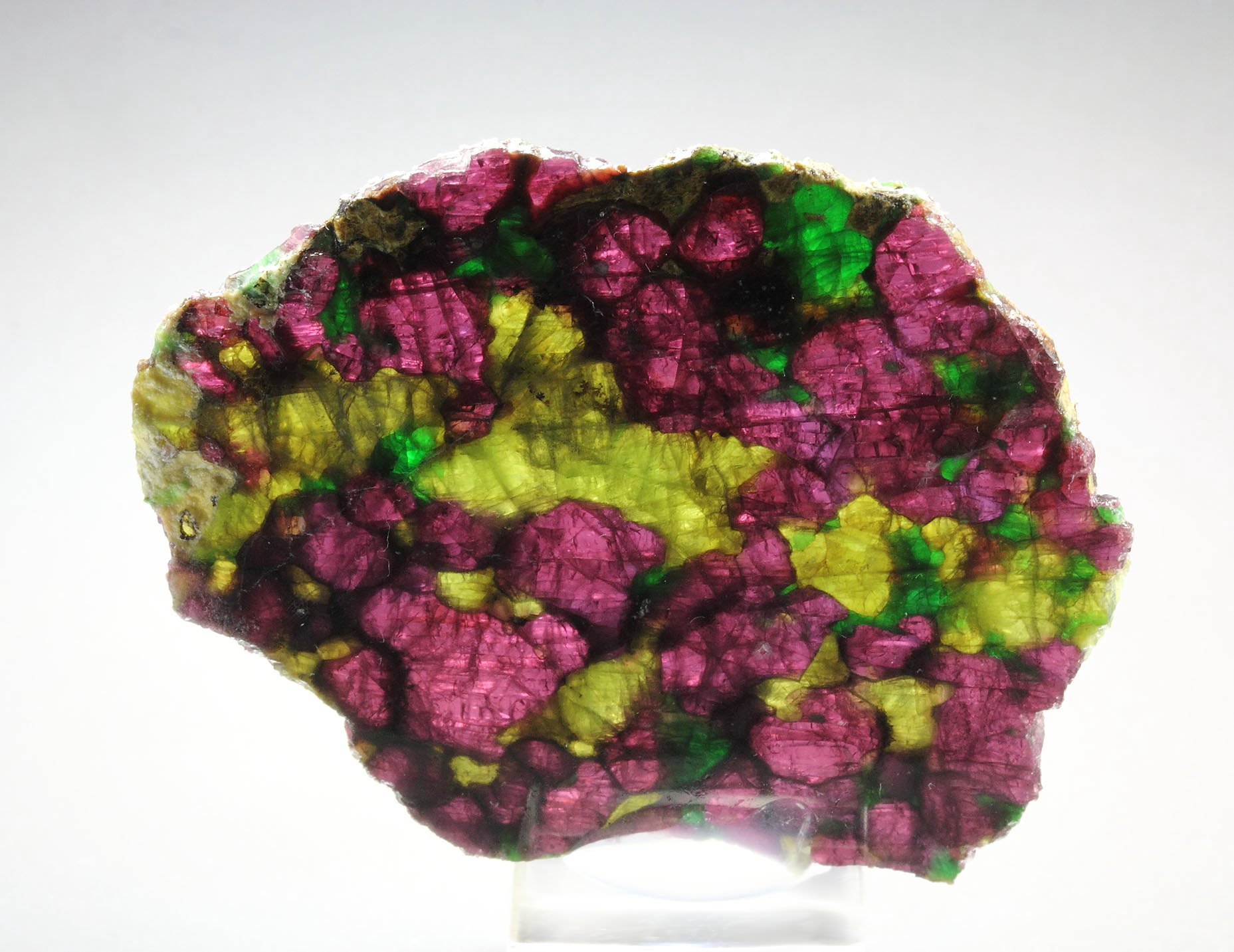 GARNET var. PYROPE, DIOPSIDE var. CHROMIUM-BEARING DIOPSIDE, ENSTATITE