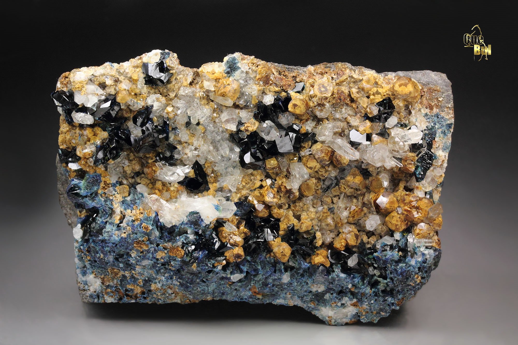 gemmy LAZULITE, SIDERITE, QUARTZ