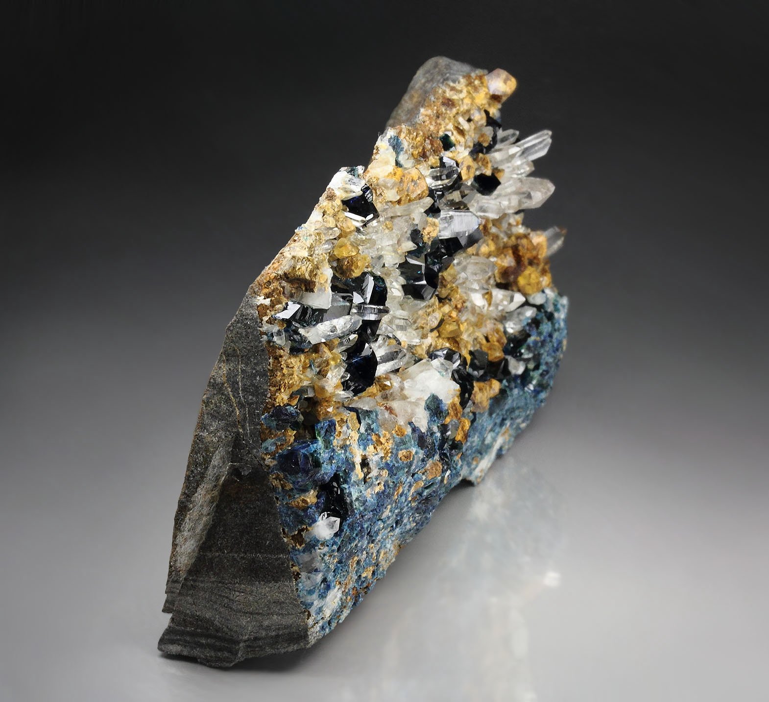 gemmy LAZULITE, SIDERITE, QUARTZ