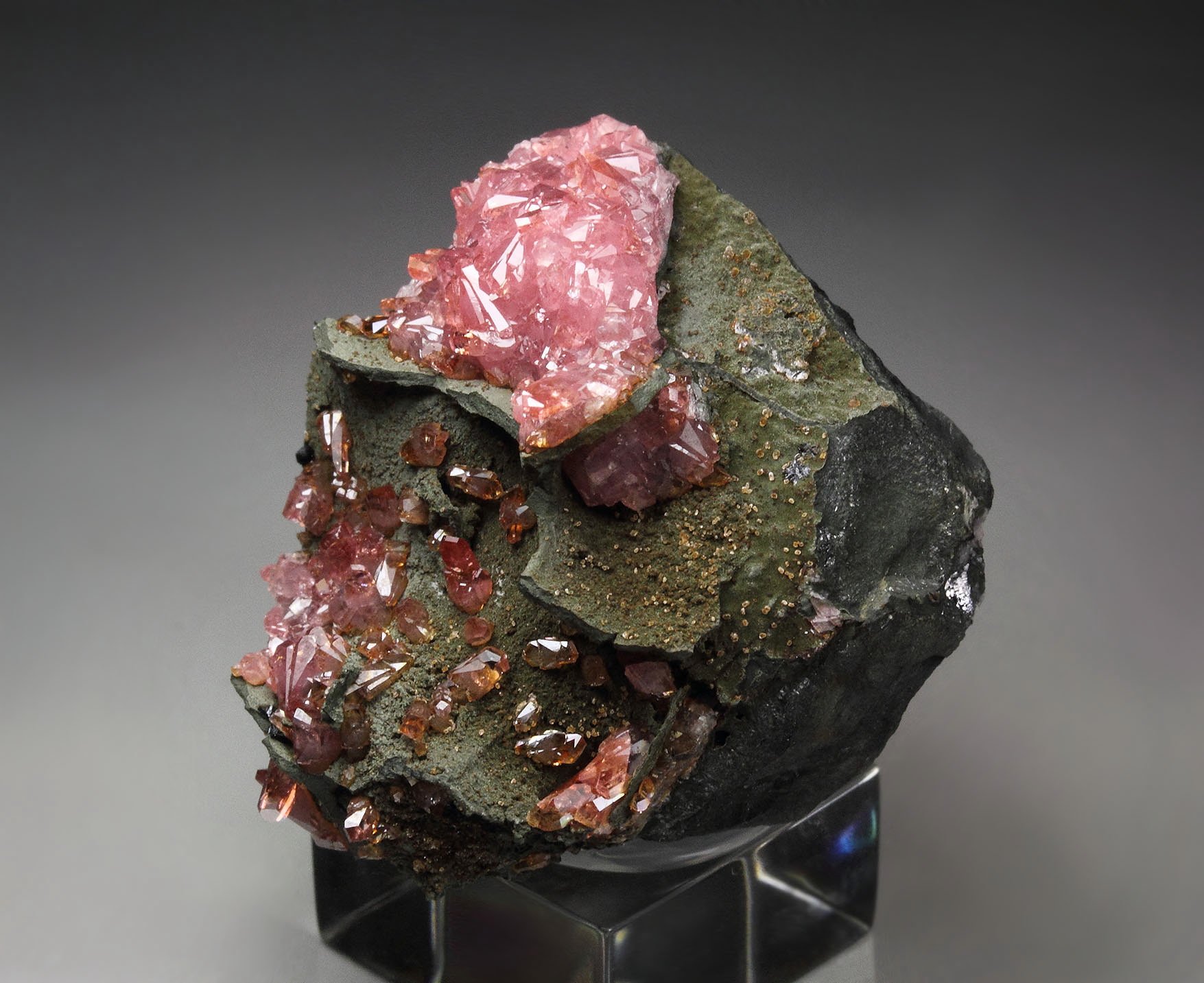 new find - gem RHODOCHROSITE