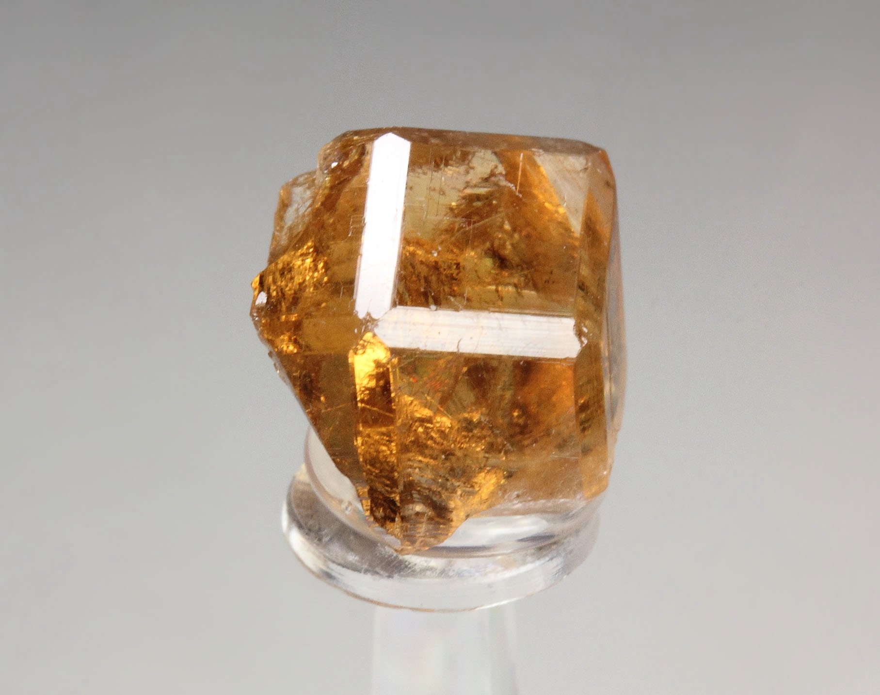 gem GARNET var. GROSSULAR