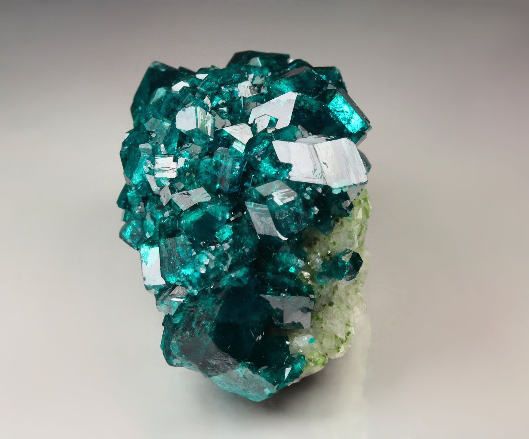 gemmy DIOPTASE, DUFTITE, CALCITE