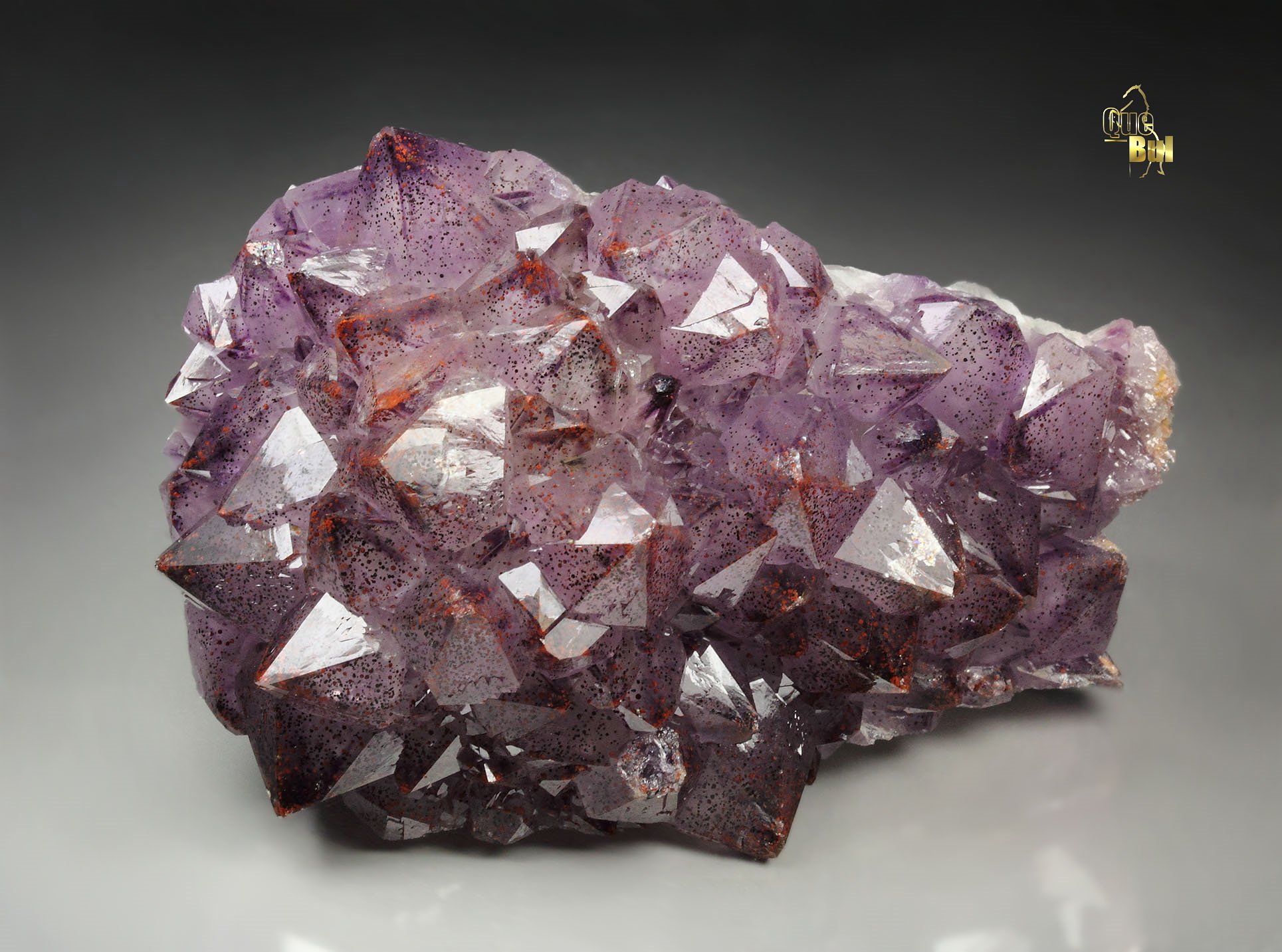 QUARTZ var. AMETHYST with HEMATITE inclusions