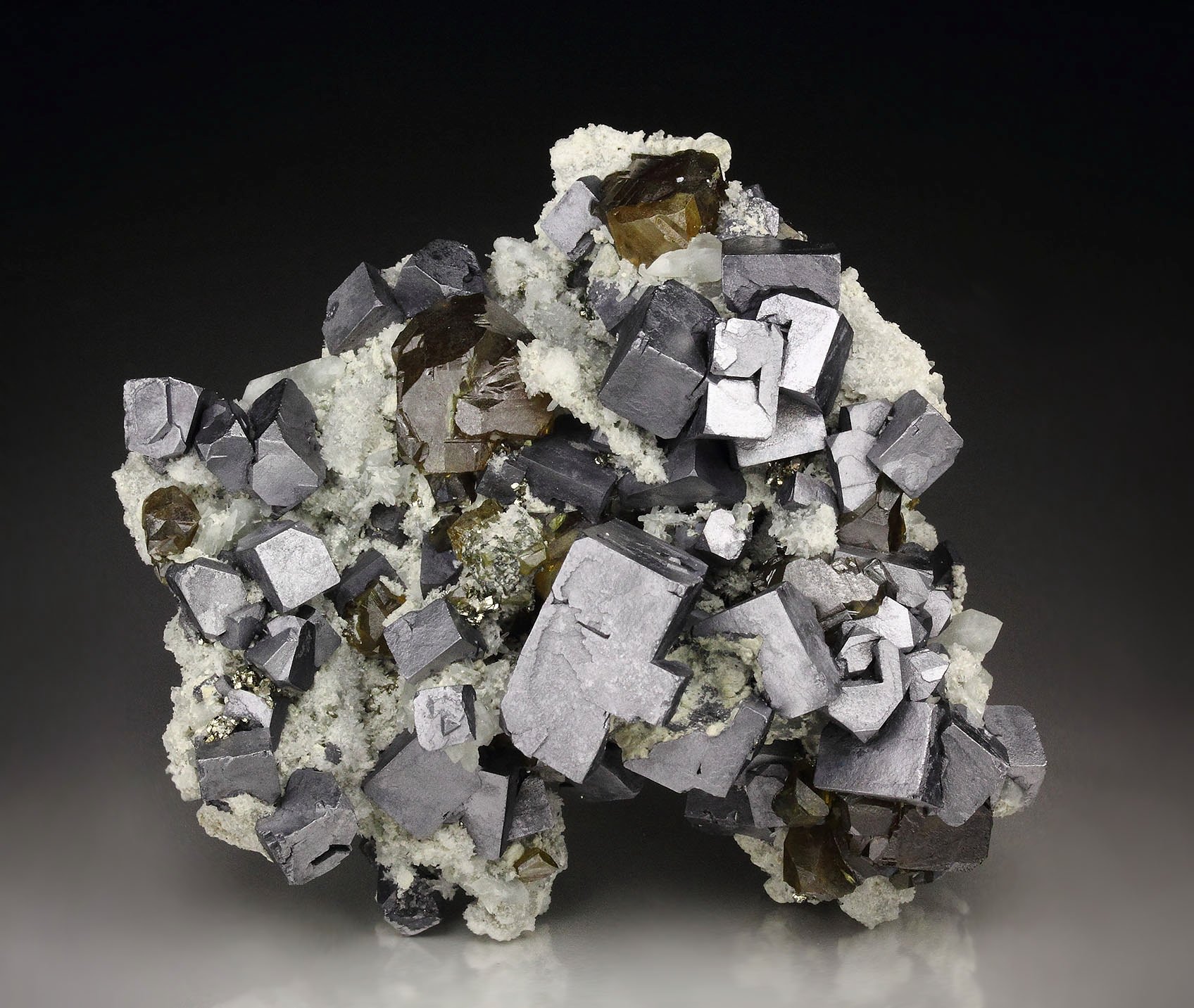 GALENA, SPHALERITE var. CLEIOPHANE, QUARTZ
