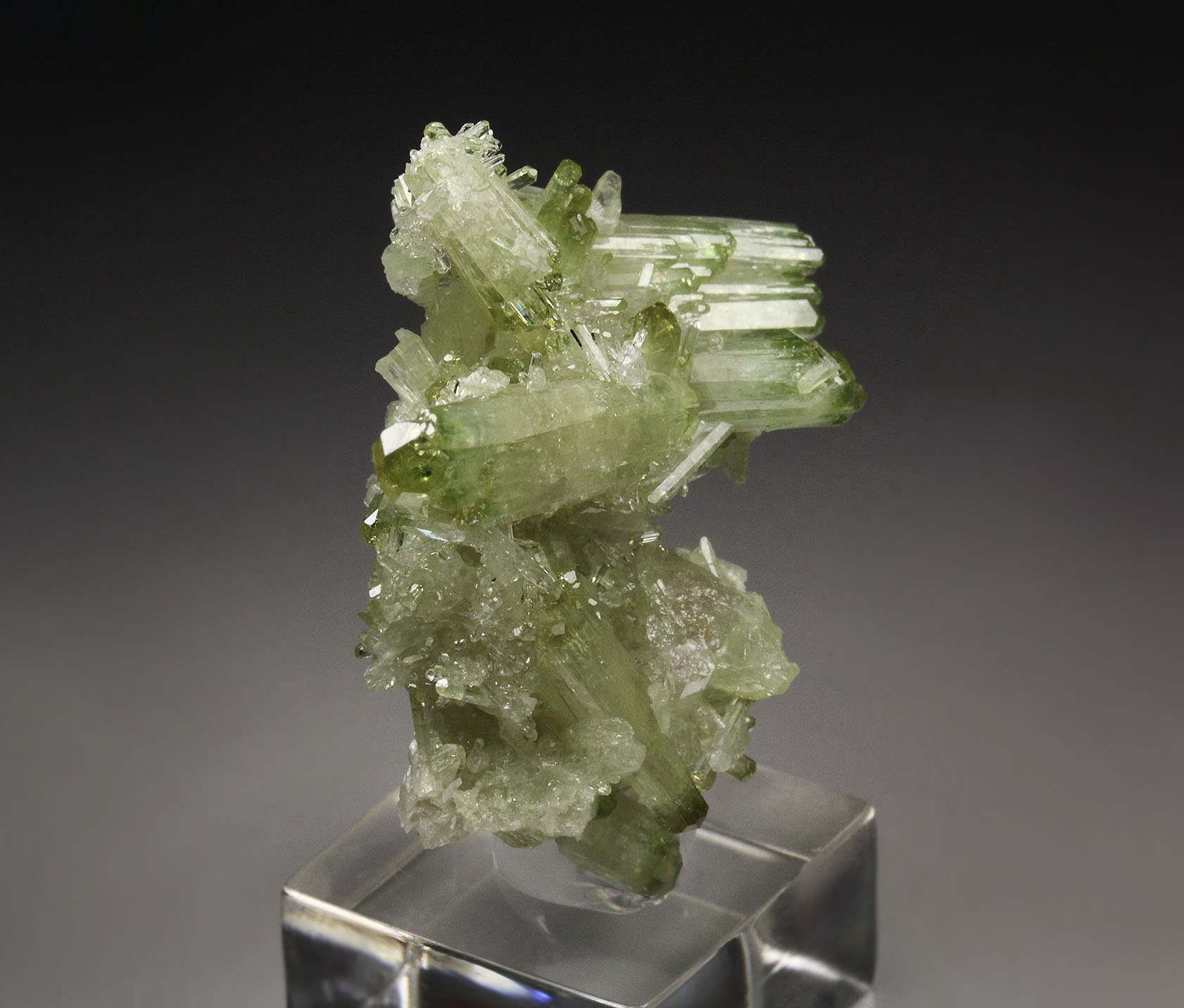 gemmy VESUVIANITE