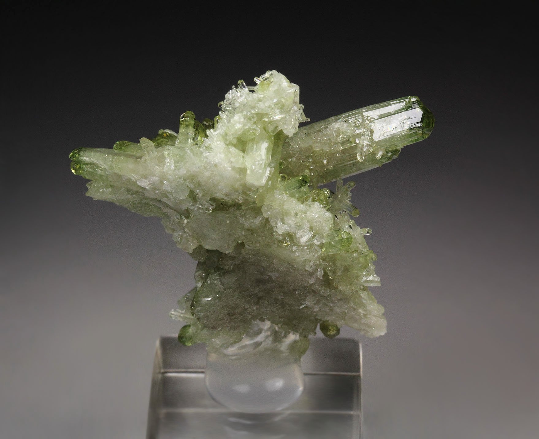 gemmy VESUVIANITE