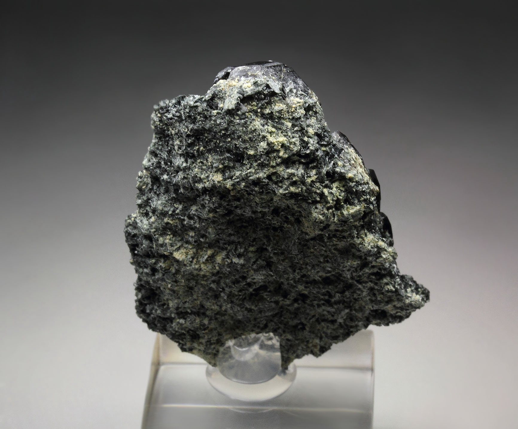 GARNET var. ANDRADITE var. MELANITE, PARGASITE