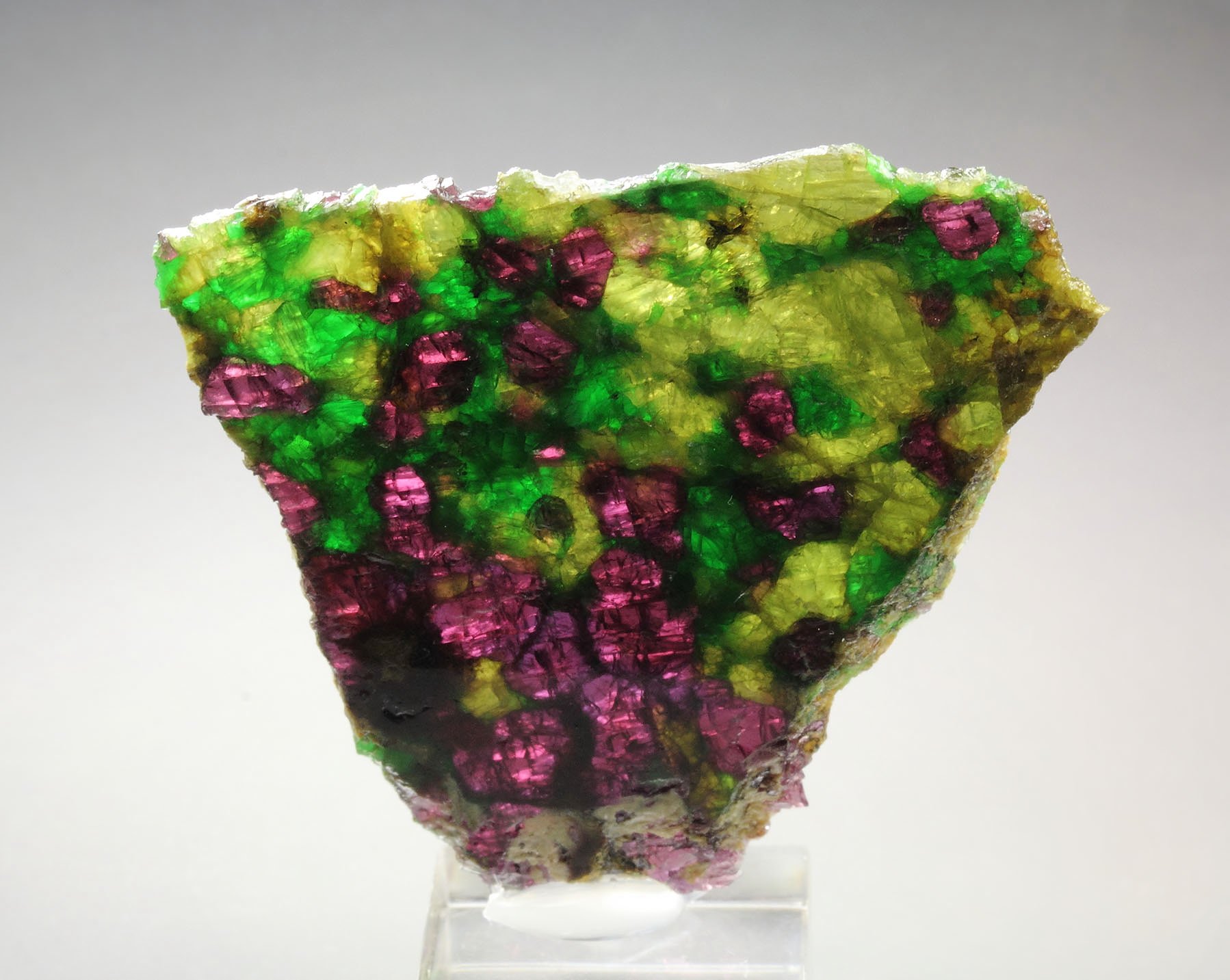 GARNET var. PYROPE, DIOPSIDE var. CHROMIUM-BEARING DIOPSIDE, ENSTATITE