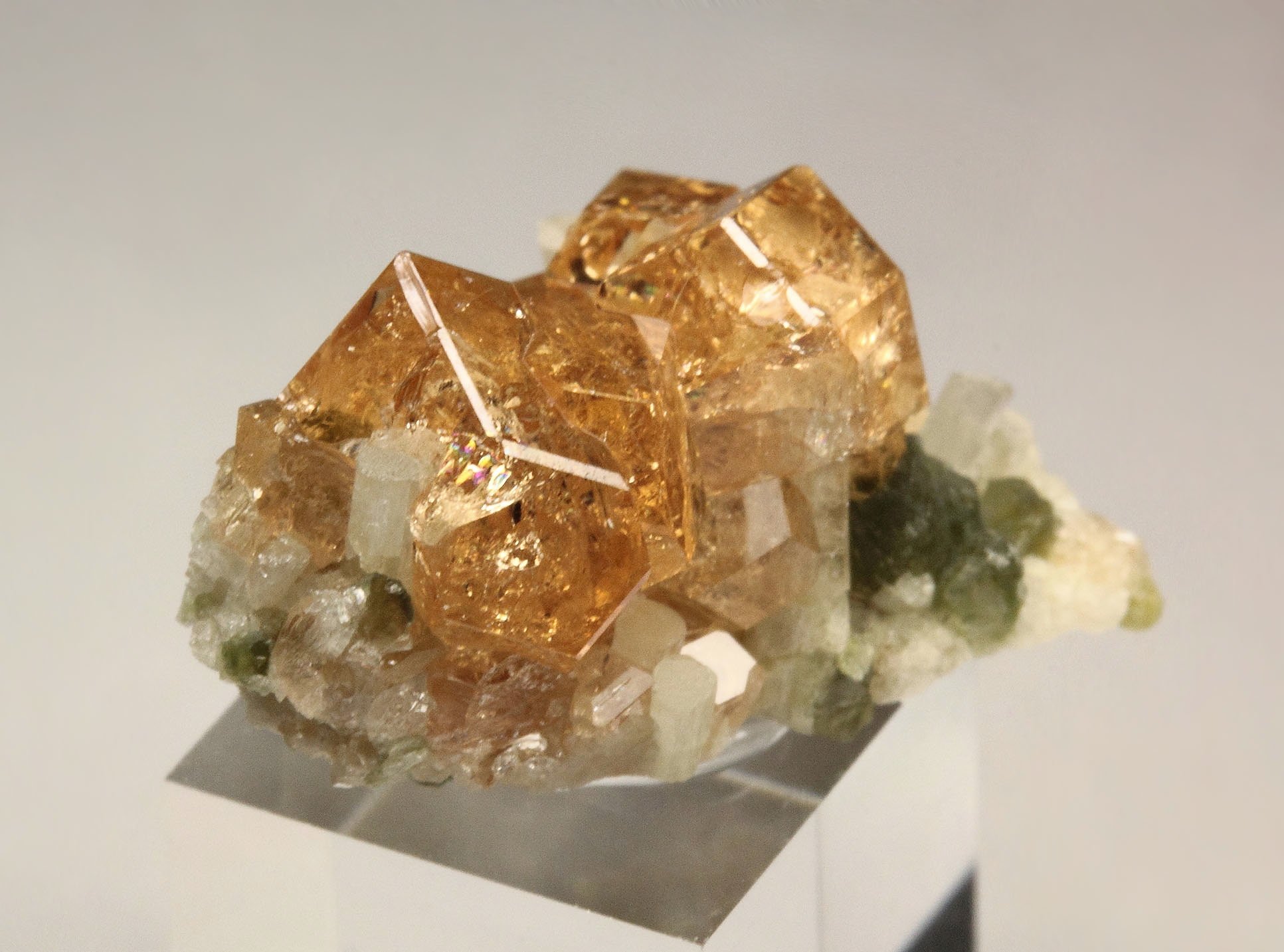 gem GARNET var. GROSSULAR, CLINOCHLORE, DIOPSIDE