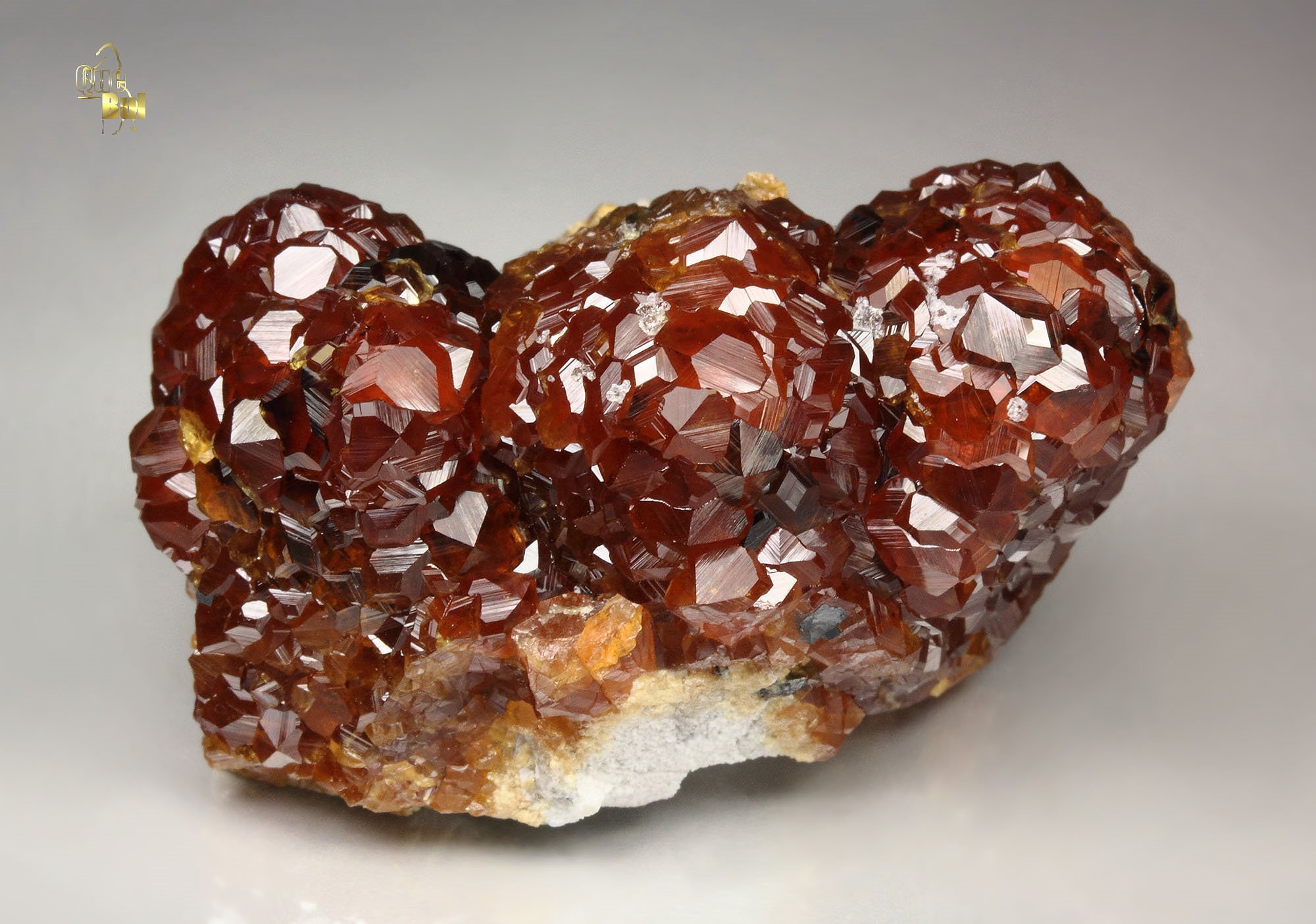 gem GARNET var. SPESSARTINE